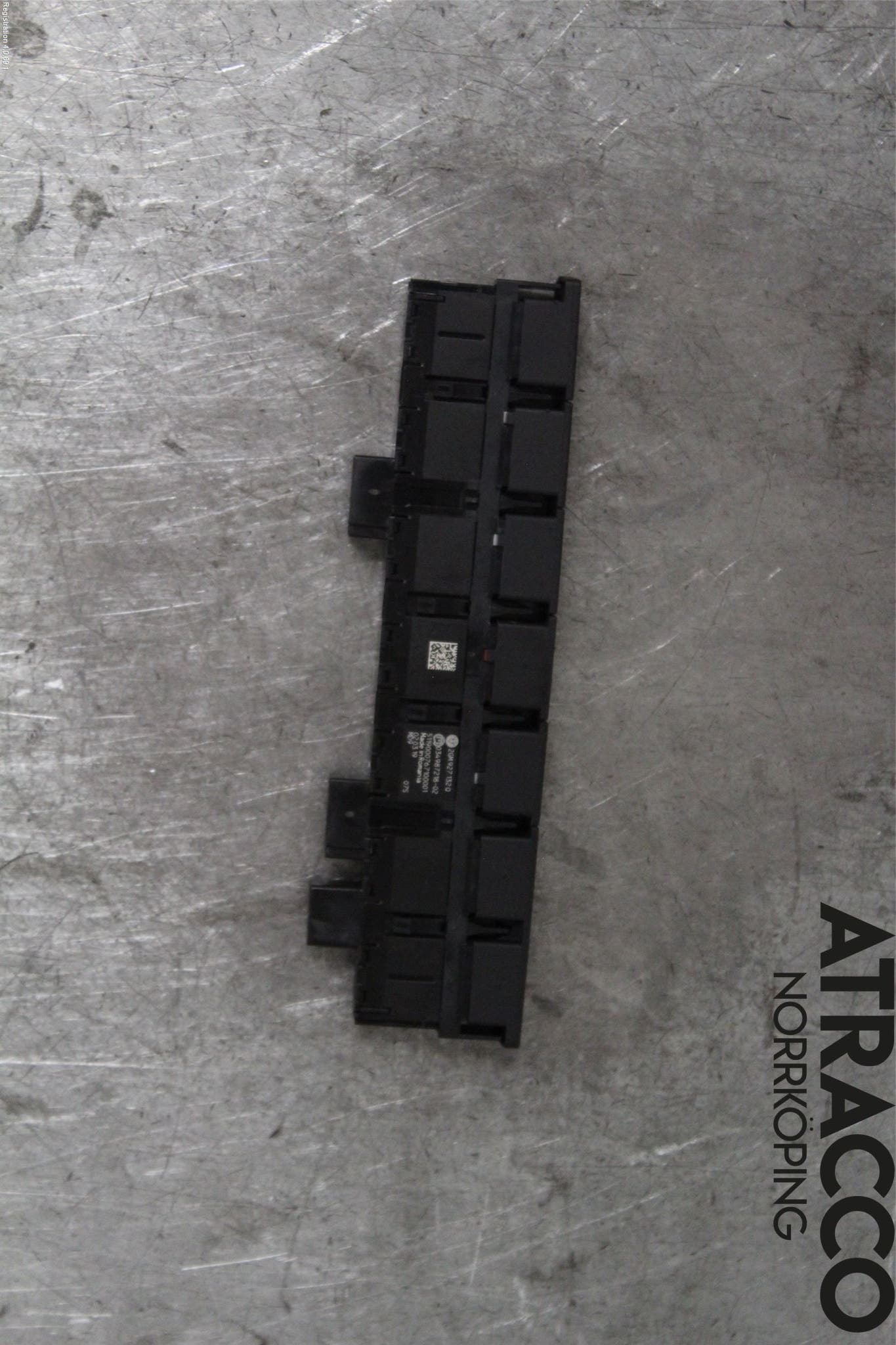 Volkswagen VW T-CROSS 19- Strömställare Multifunktion