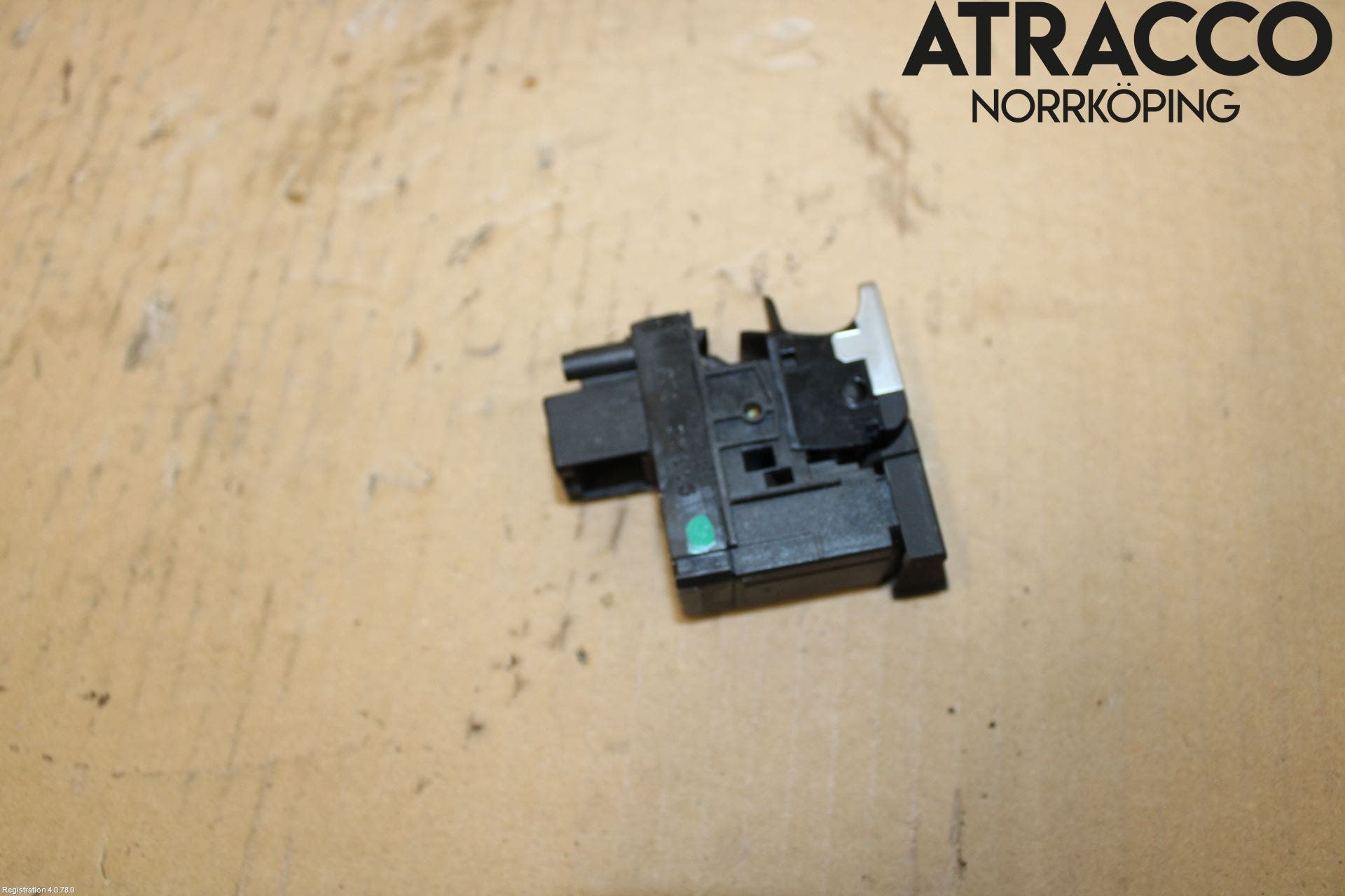 Volkswagen VW GOLF SPORTSVAN 15-20 Strömställare Parkeringsbroms