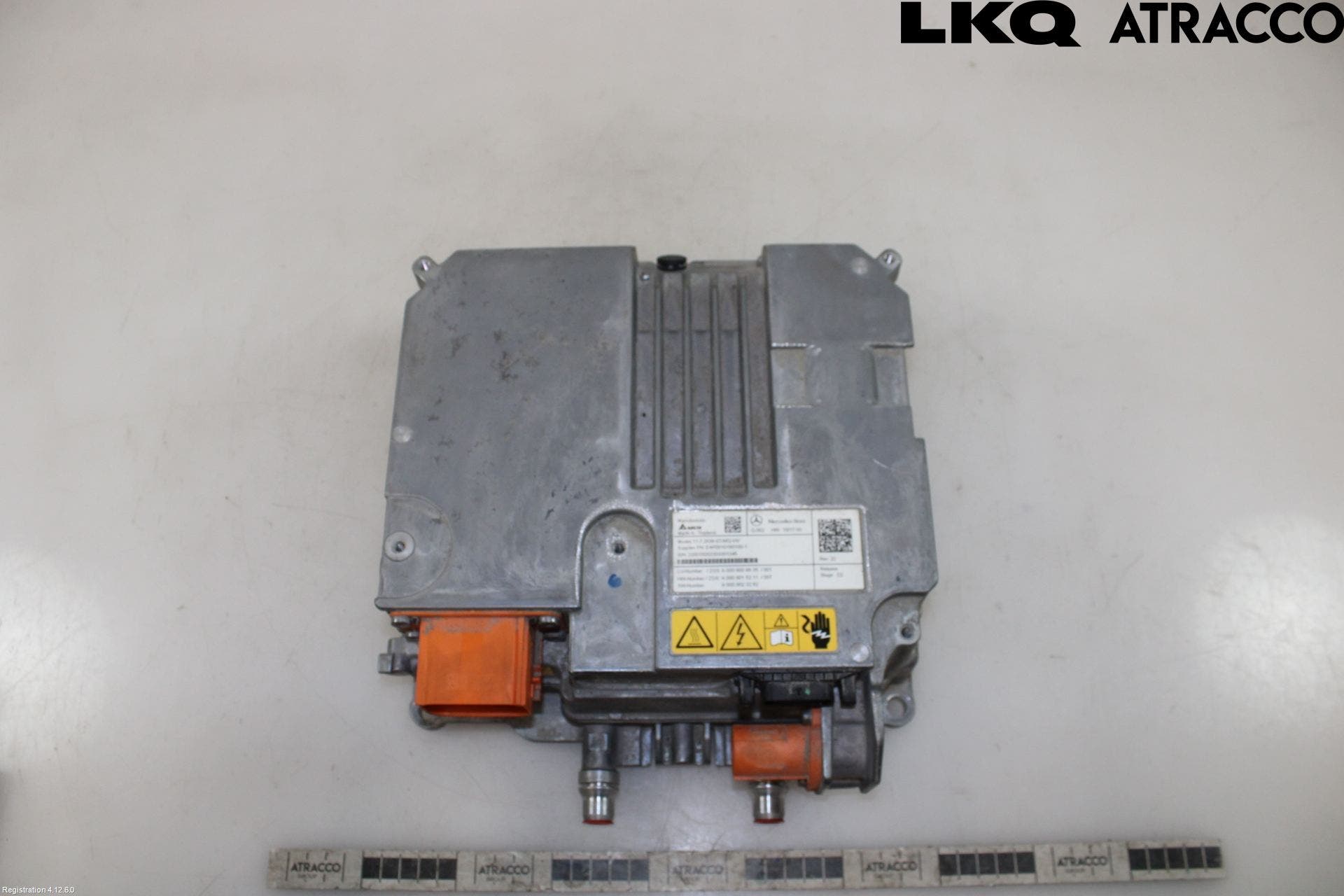 Mercedes-Benz MB VITO/V-KLASS (W640,W447,W448) 14- Inverter 12 -> 220 V