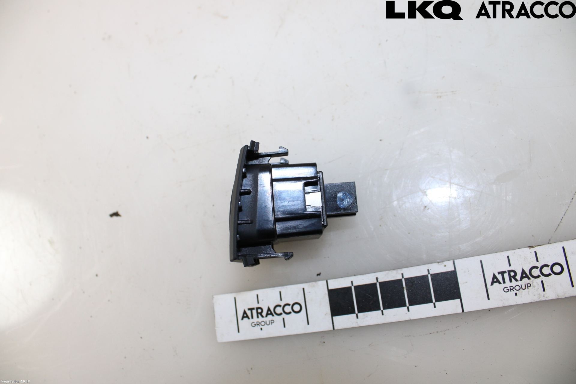 Audi A4/S4 B9 20- Strömställare Varnings