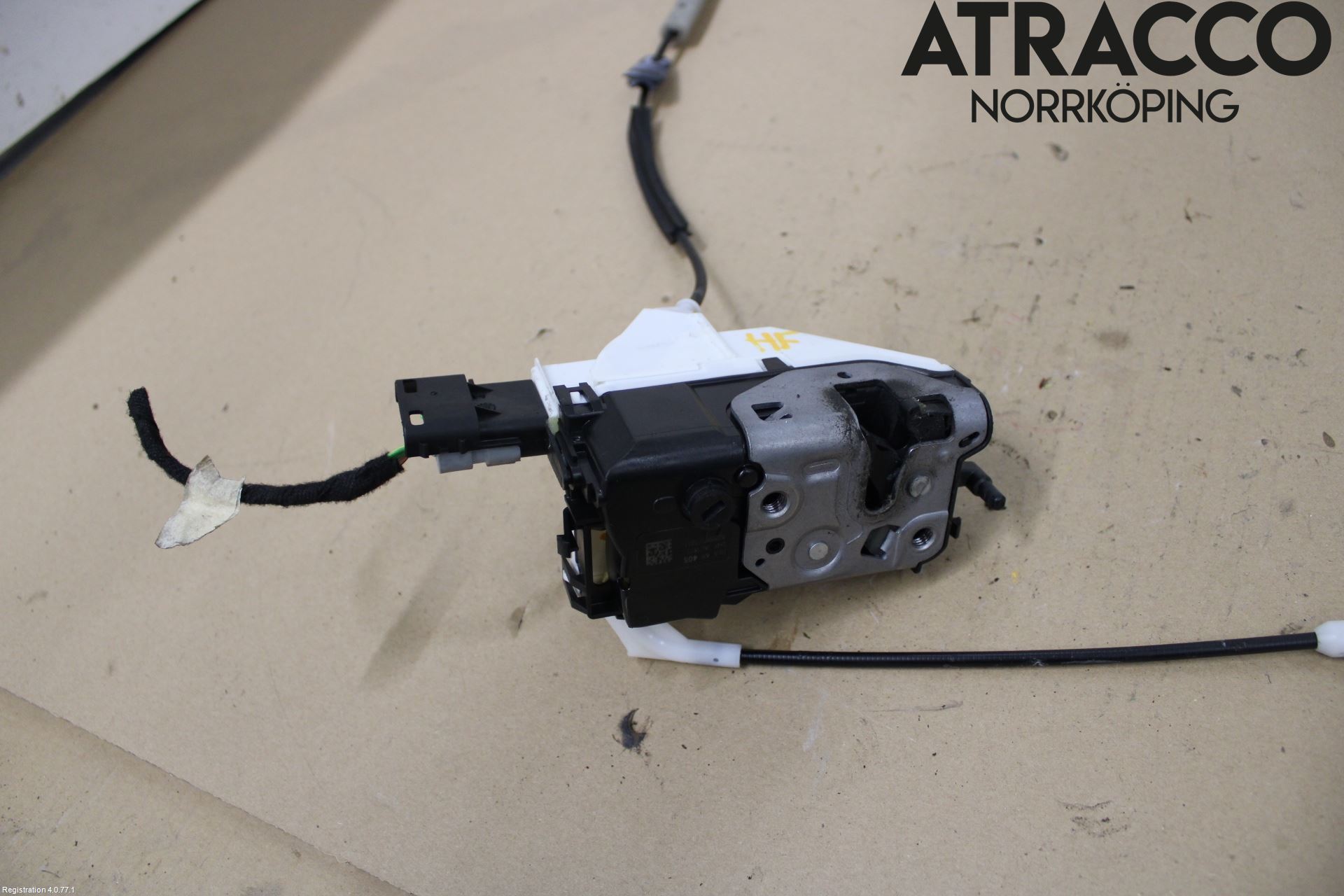 Peugeot PARTNER 08-15 Låskista-Dörrlås