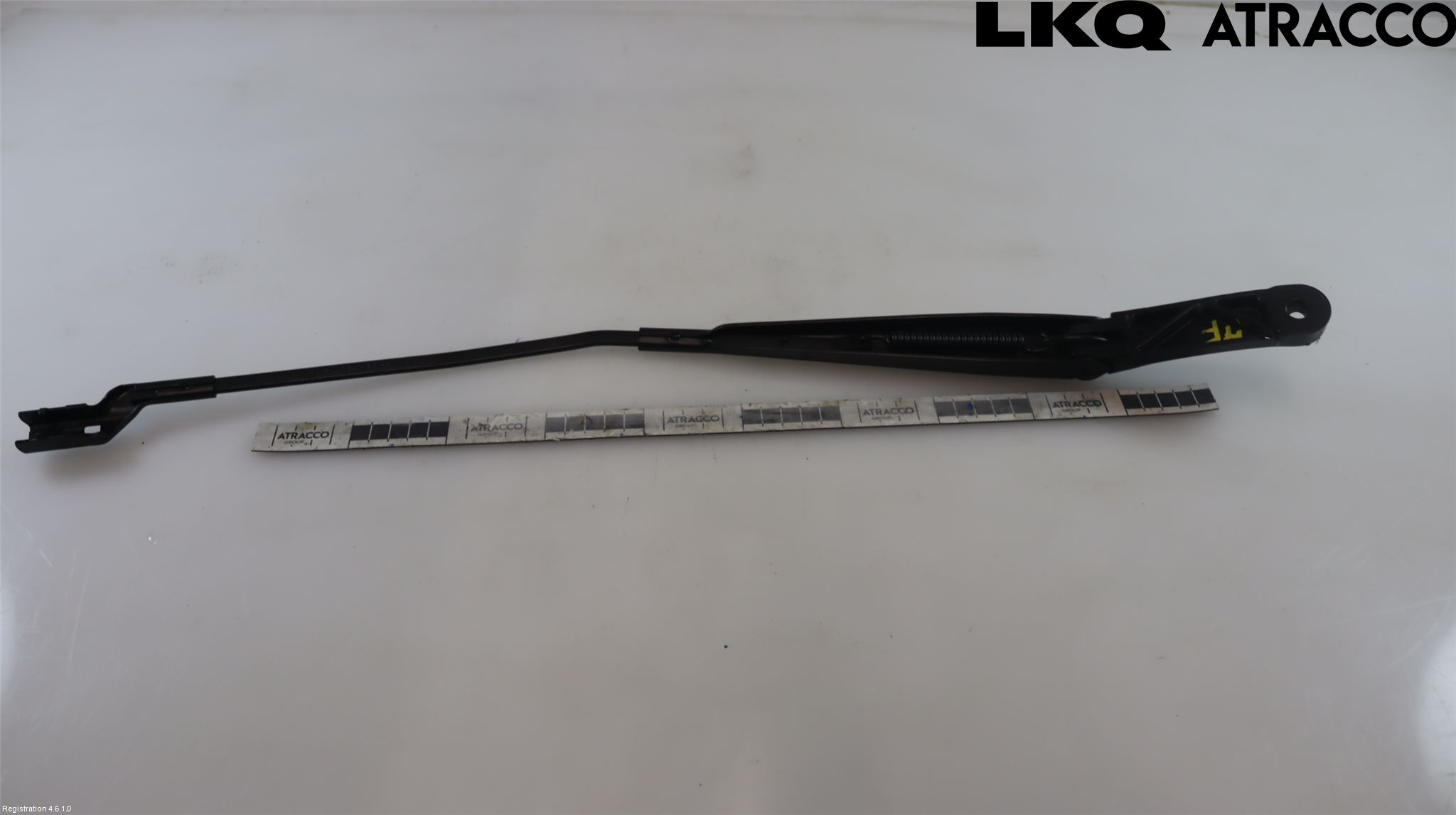 Volkswagen VW TIGUAN 16-24 Torkararm Armar Vindruta