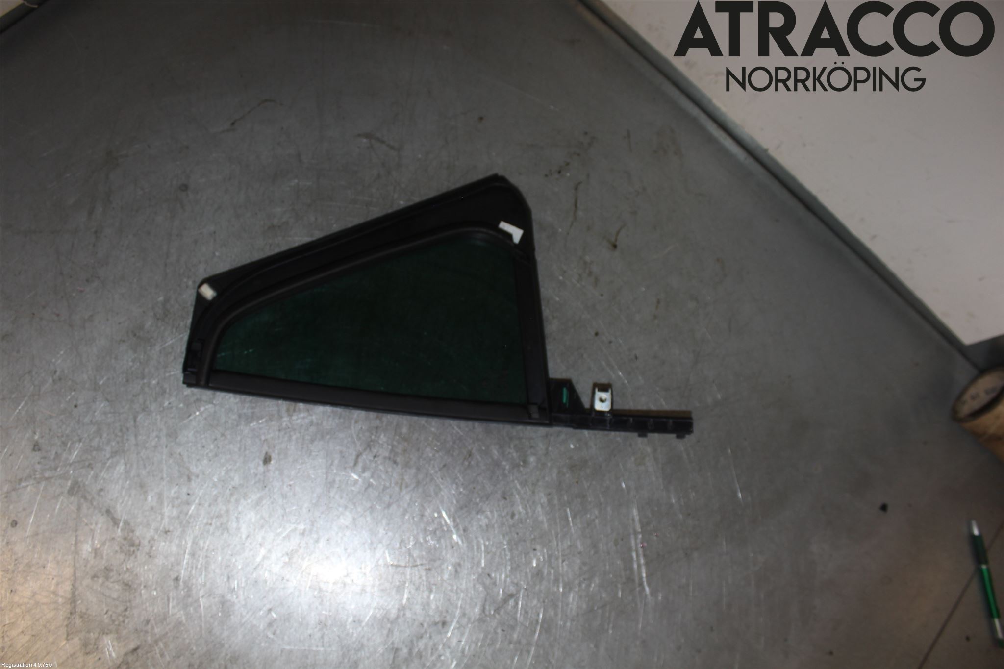 Skoda SCALA 19- Dörruta Bak Lilla Hö