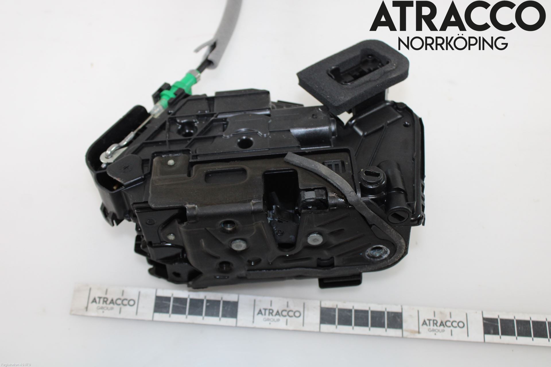 Audi Q3 F3 19- Låskista-Dörrlås