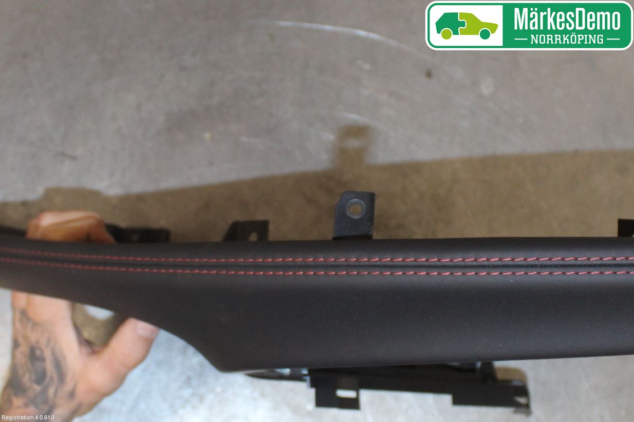 Jaguar F-TYPE Instrumentkonsoll Mitt