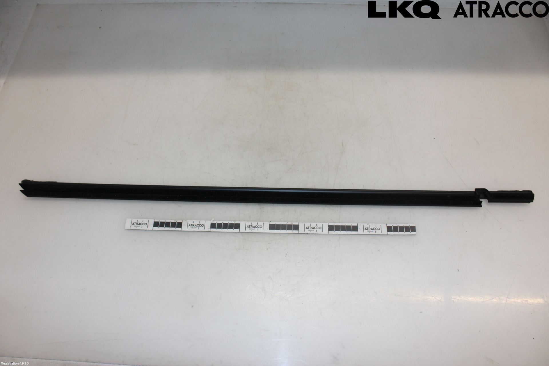 Volkswagen VW ID.7/TOURER 24- Dörr Dekorlist Fram Hö