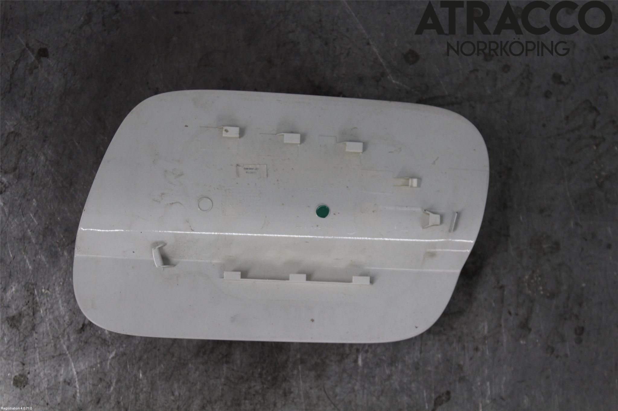 Volkswagen VW TIGUAN 16-24 Tanklucka