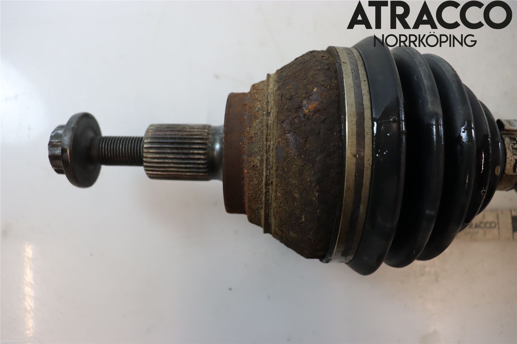 Skoda YETI Drivaxel Fram Höger