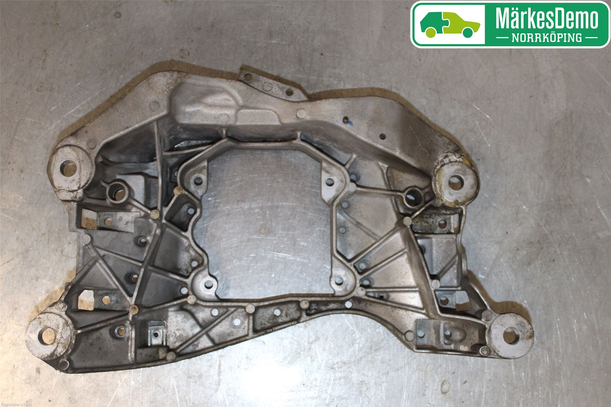 Audi A6/S6 4G 11-18 Växellådsbalk