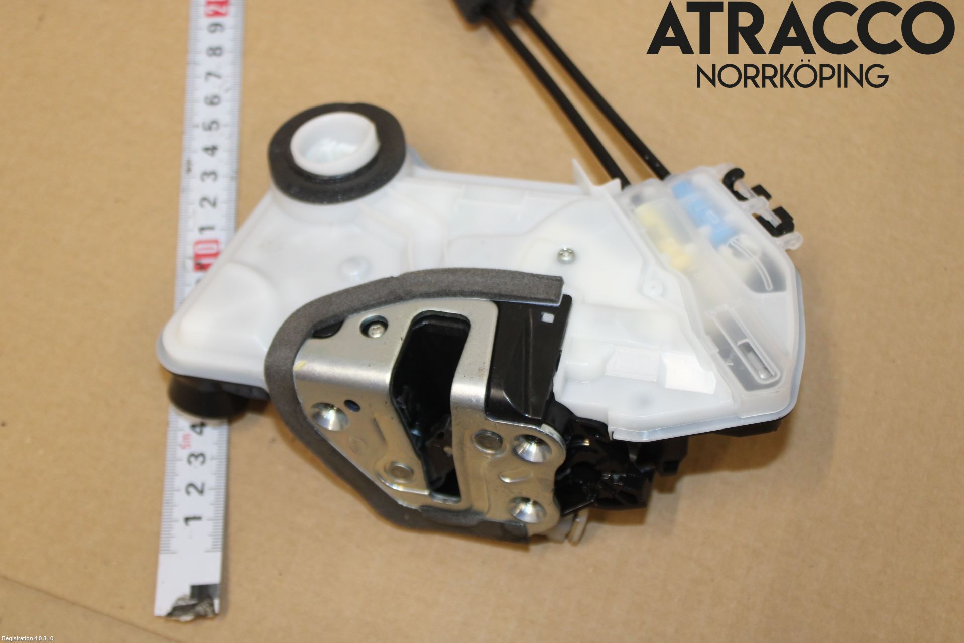 Toyota RAV4 19- Låskista-Dörrlås