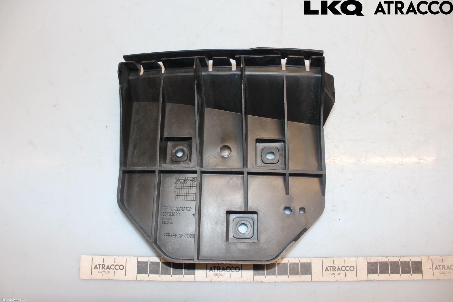 Volvo V50 08-12 Stötfångarfäste Bak Hö