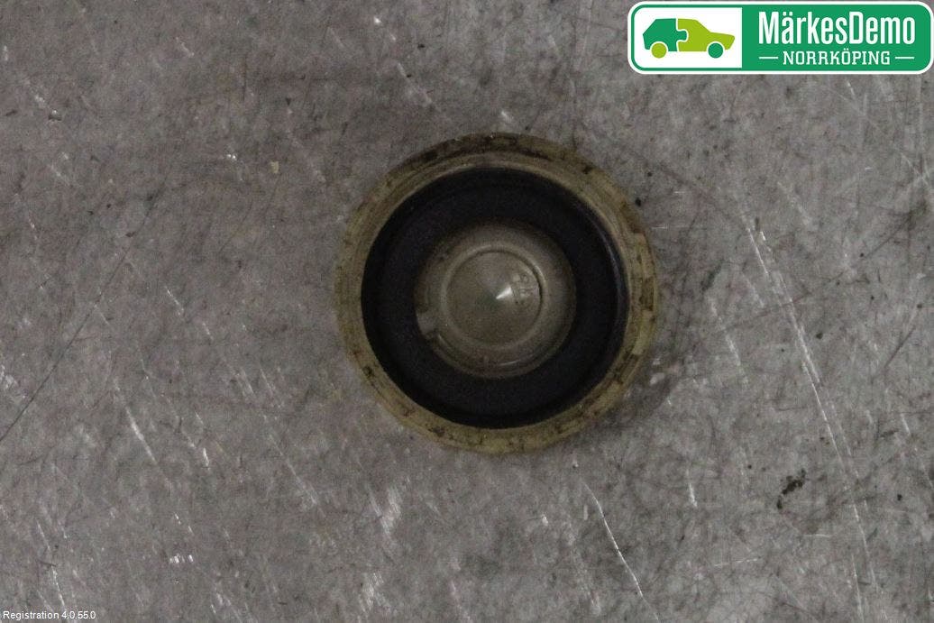 Mercedes-Benz MB 200-300  (W123) 76-86 Bromsvätskebehållarelock