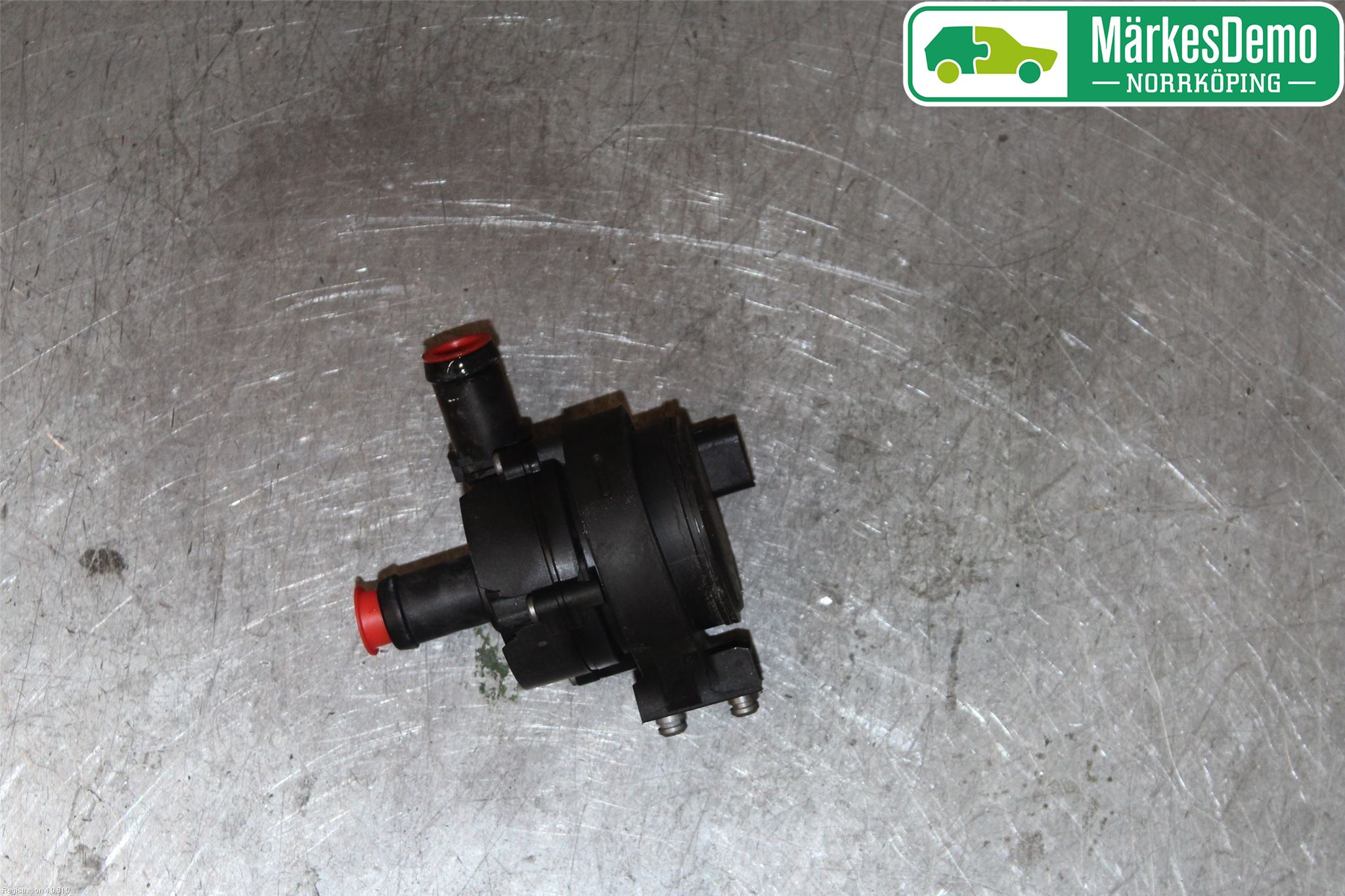 Nissan NV400 12-24 Vattenpump