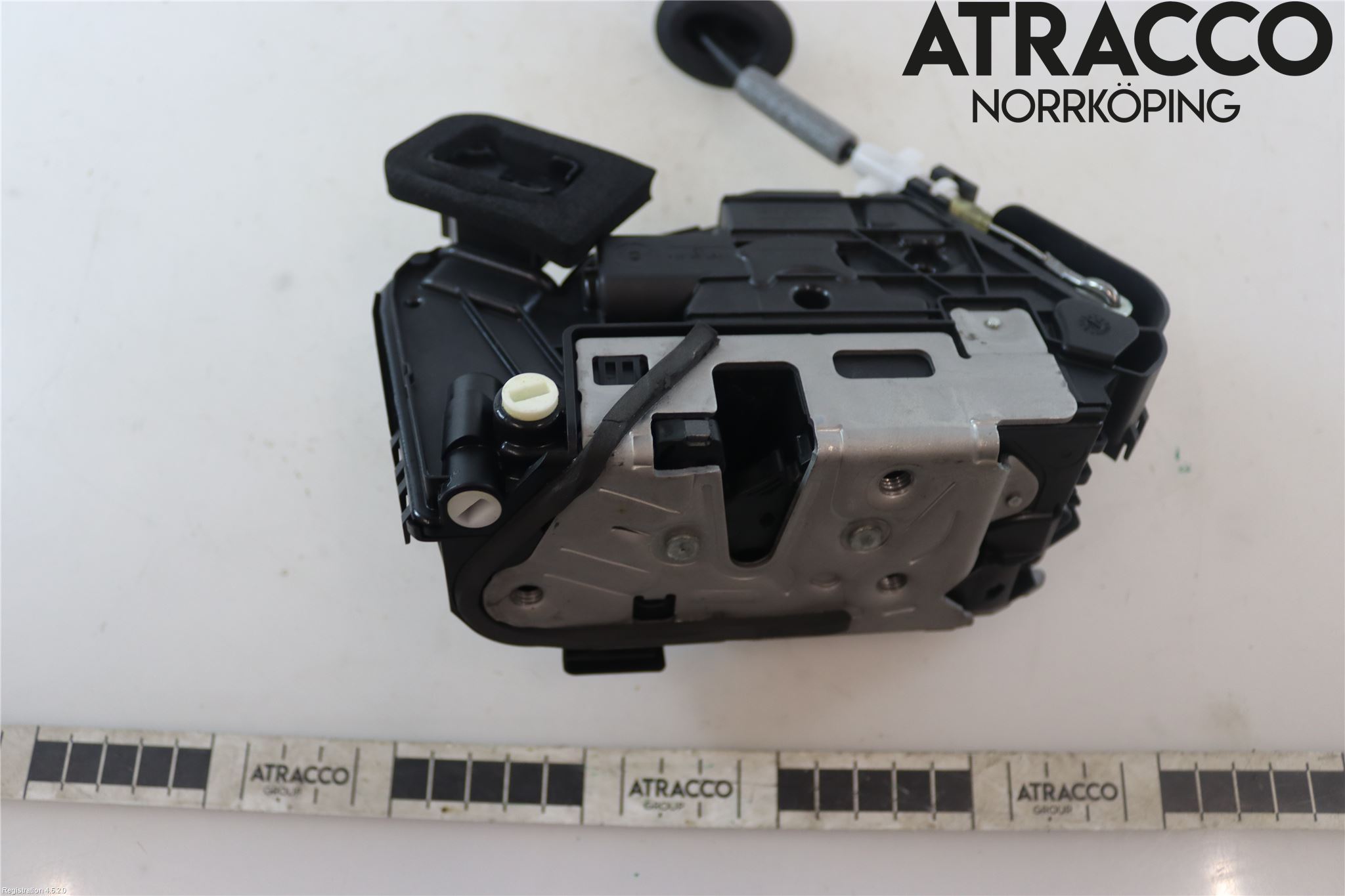 Cupra BORN 22- Låskista-Dörrlås