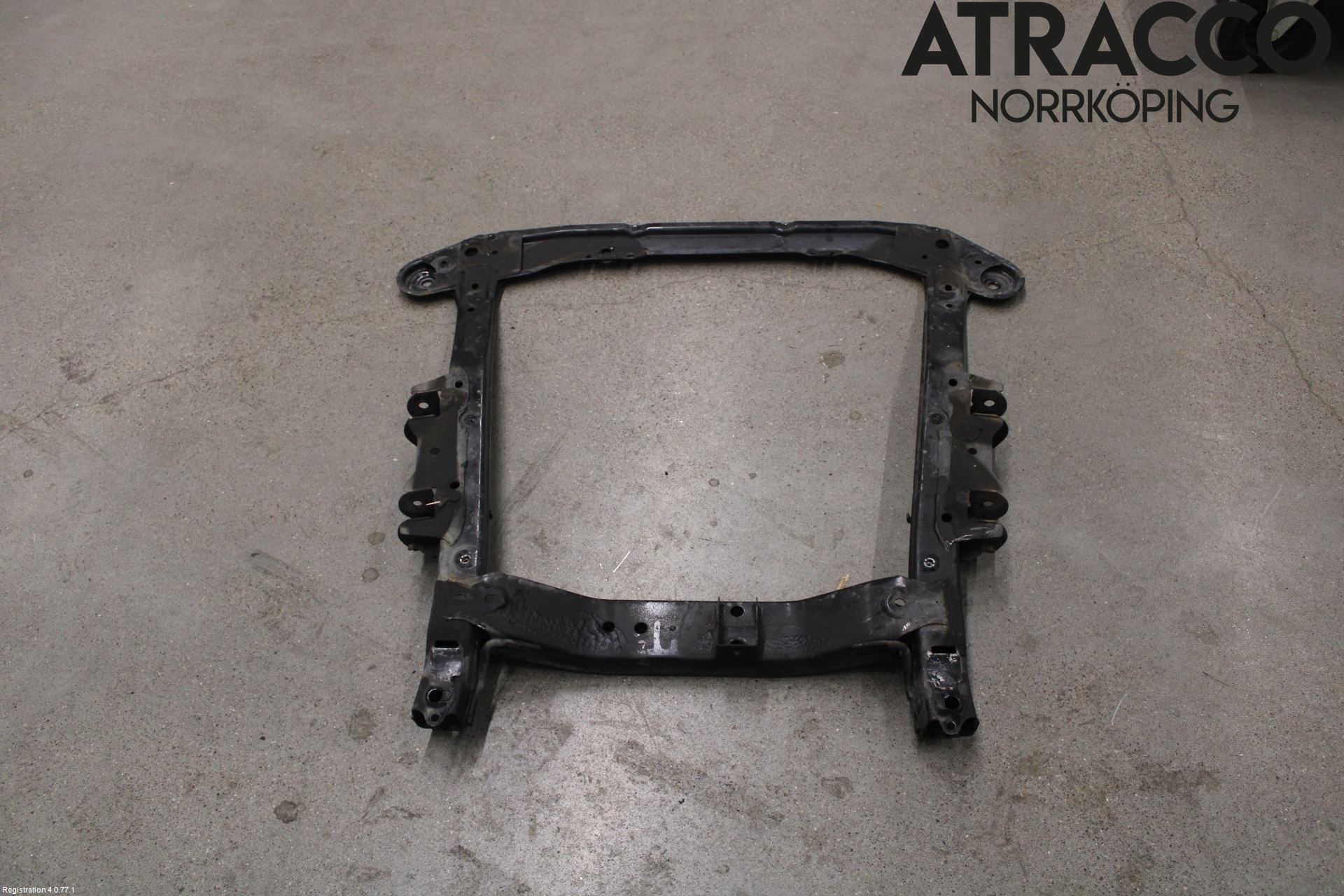 Dacia SANDERO/STEPWAY 13-20 Framvagnsbalk