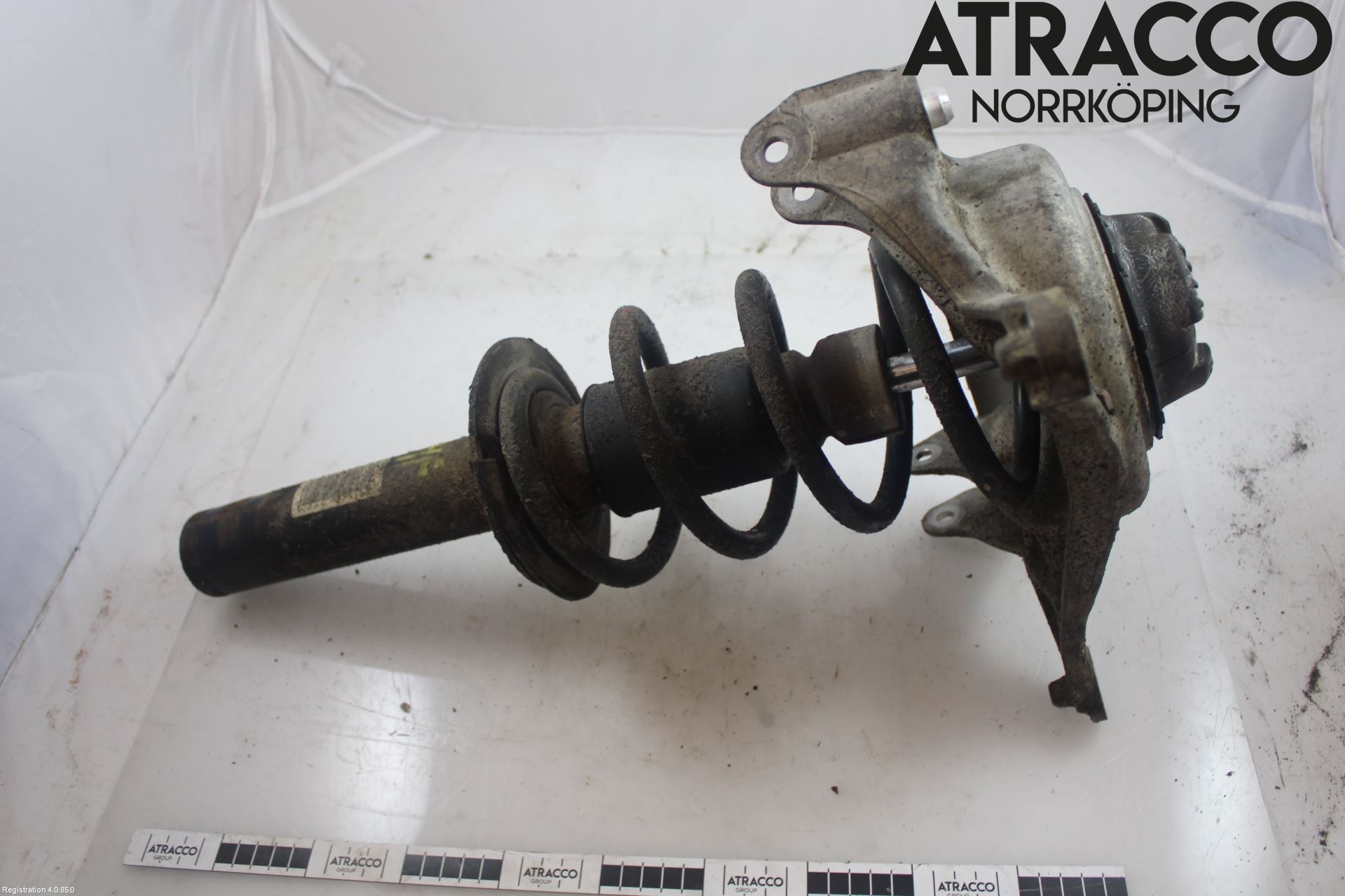 Audi A4 12-15 Fjäderben Fram Höger