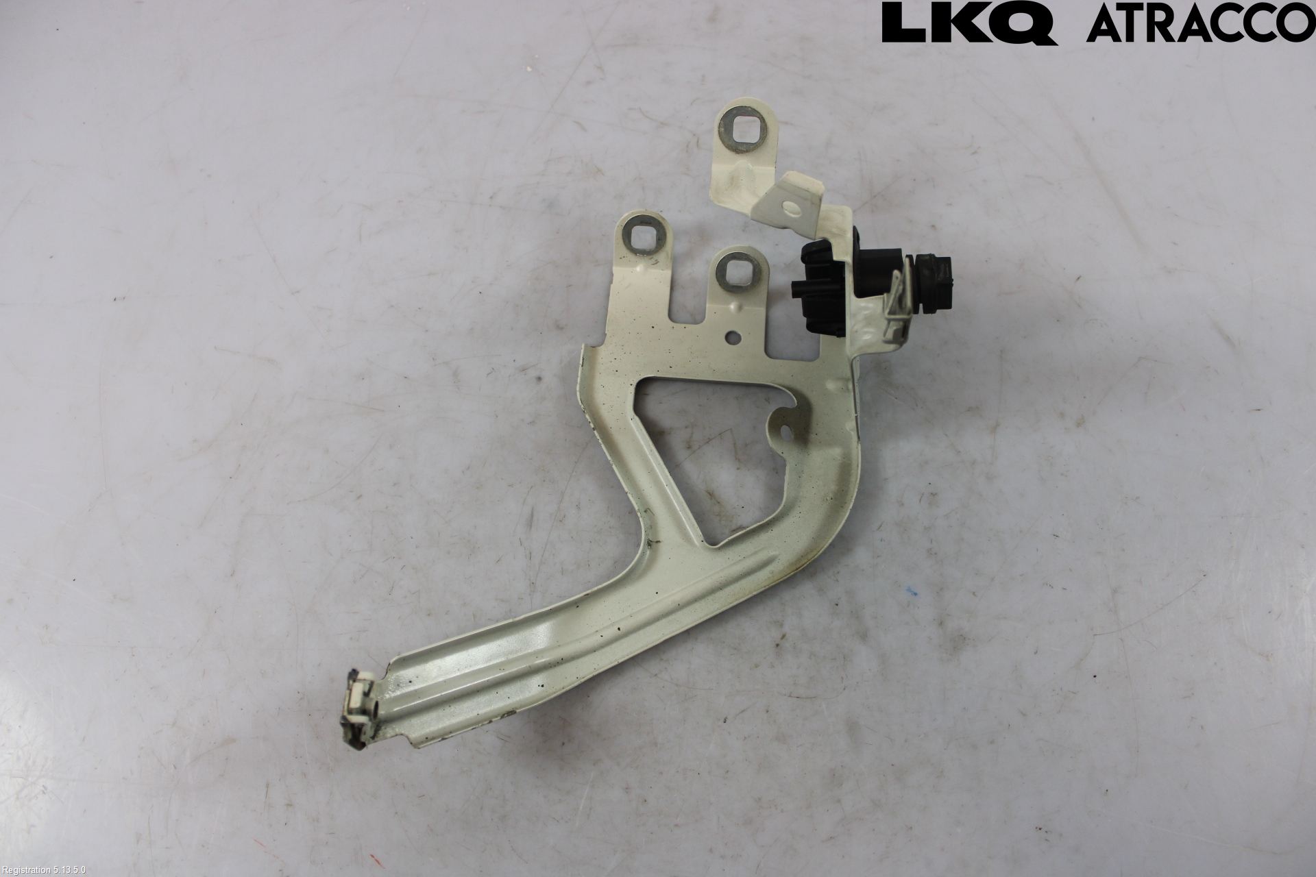 BMW 5 F10/F11/F18 09-17 Skärmfäste Fram Vä