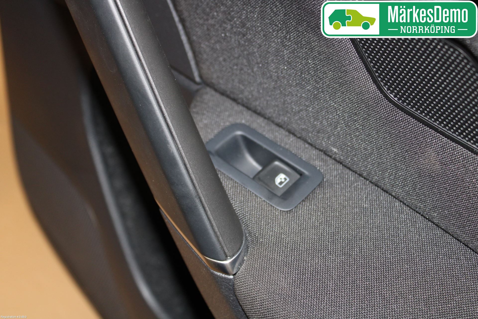 Volkswagen VW GOLF / E-GOLF VII 13-20 Dörrklädsel Hö