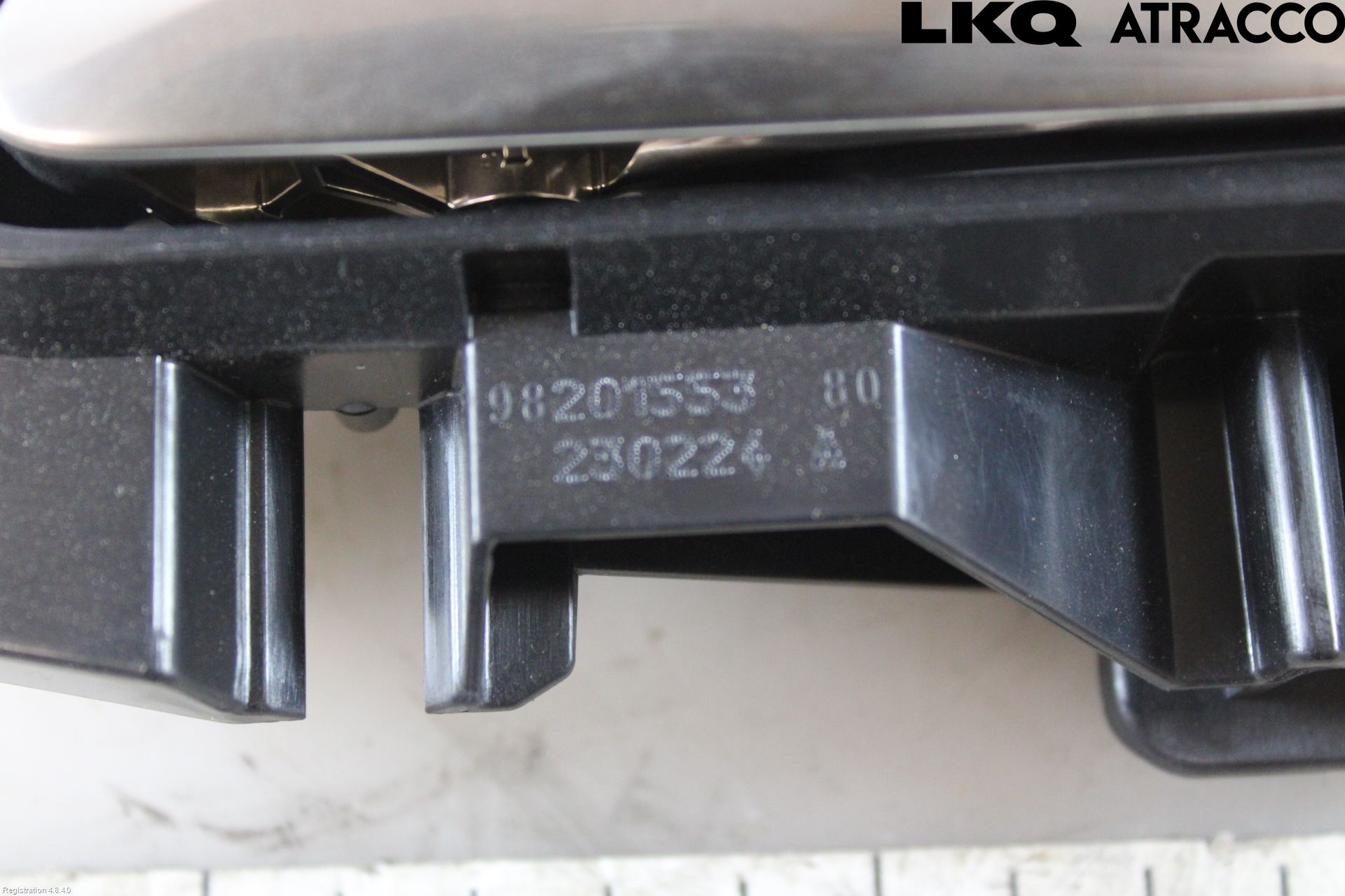 Opel ASTRA L 22- Dörrhandtag Inre Vä
