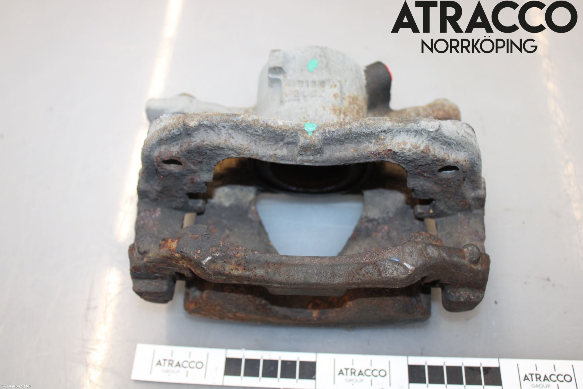 BMW 2 F45 Active Tourer 14-21 Bromsok Fram Höger