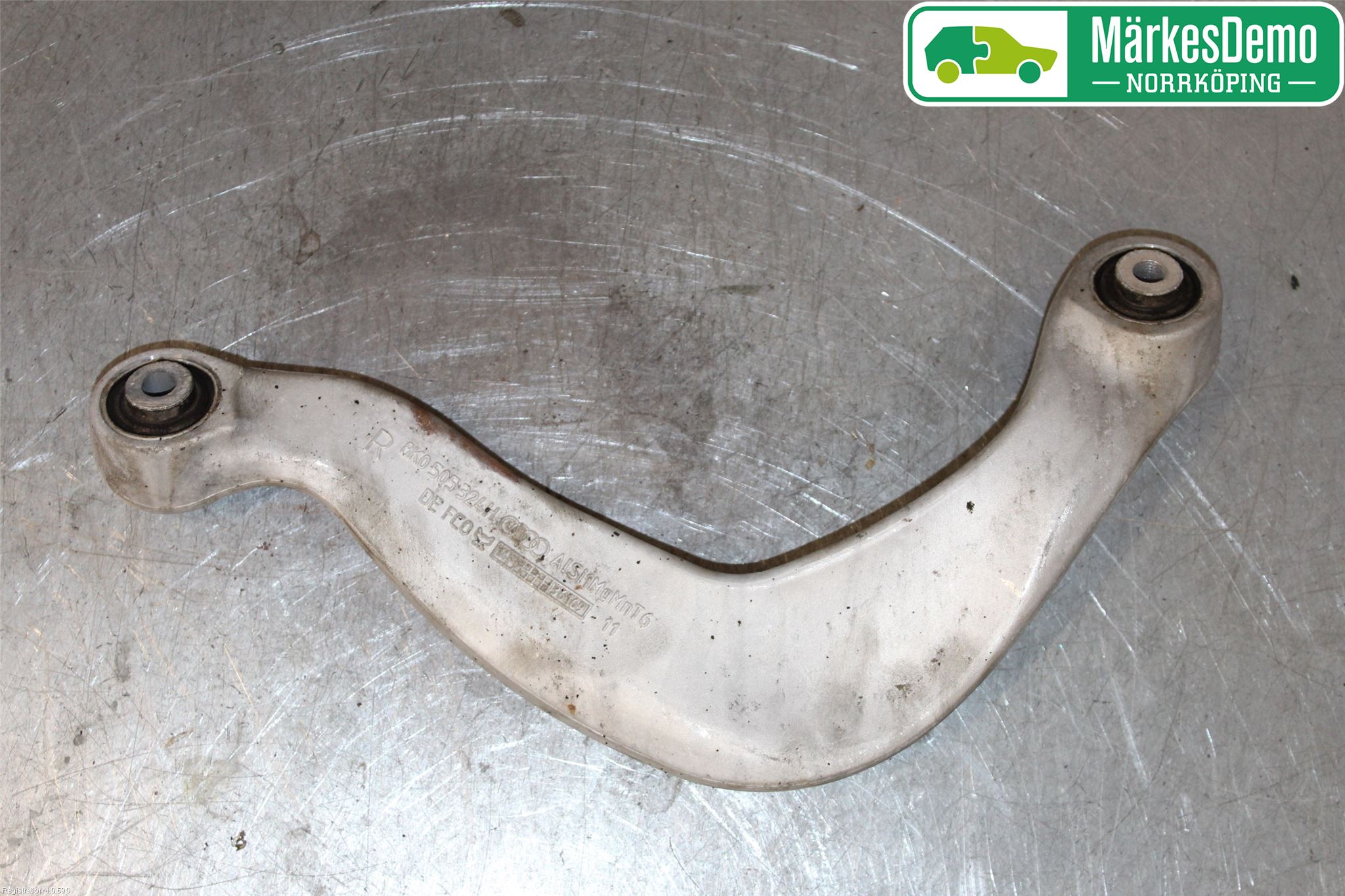 Audi A4 12-15 Bärarm Bak Övre Vänster