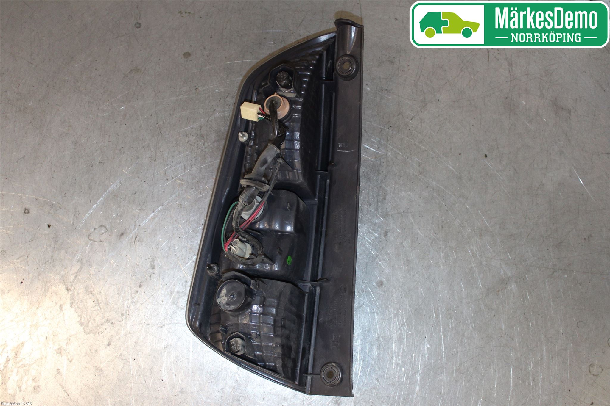 Subaru JUSTY      N Bakljus Höger