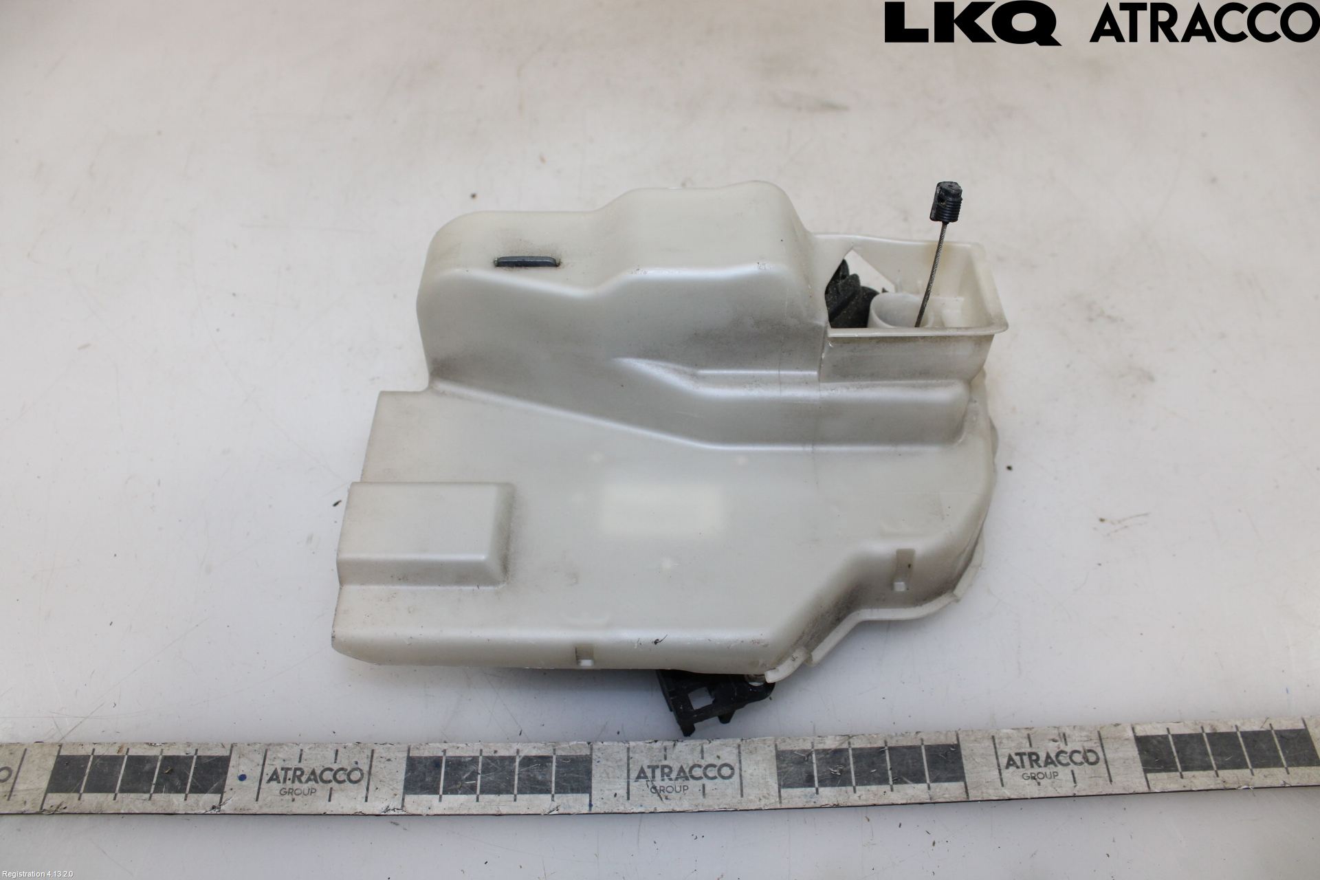 Volkswagen VW TOURAN 10-15 Låskista-Dörrlås
