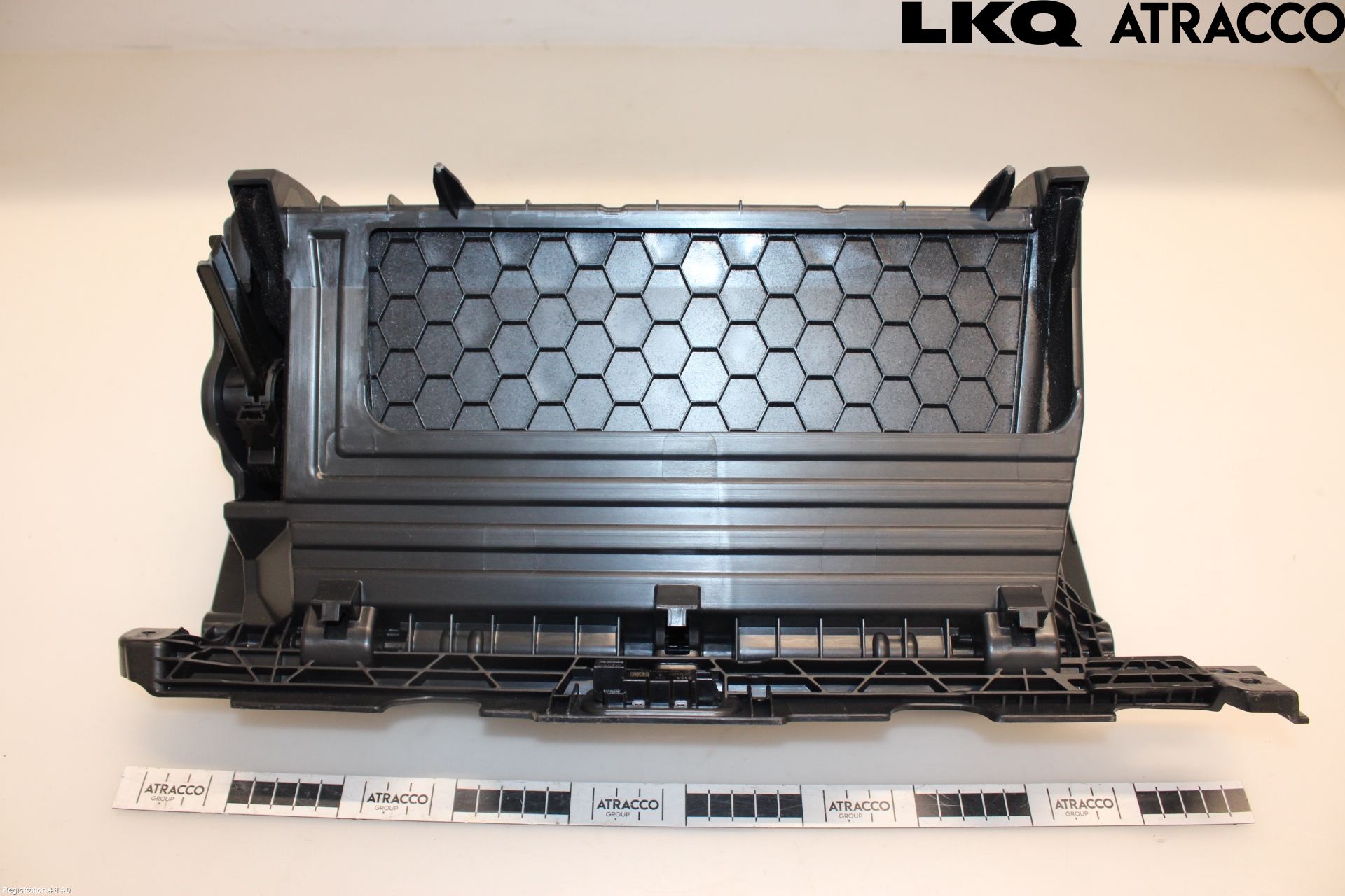 Volkswagen VW PASSAT 24- Handskfack