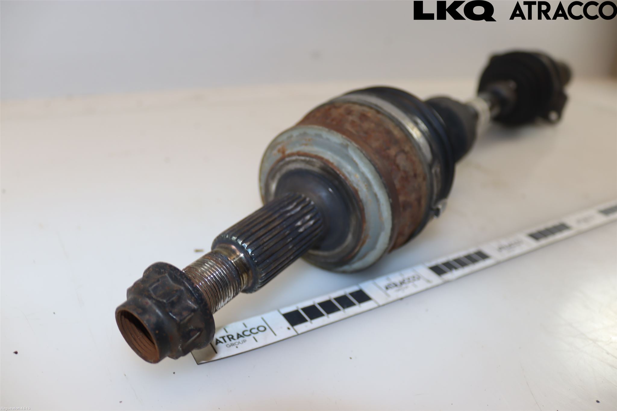 Toyota AVENSIS 09-15 Drivaxel Fram Höger