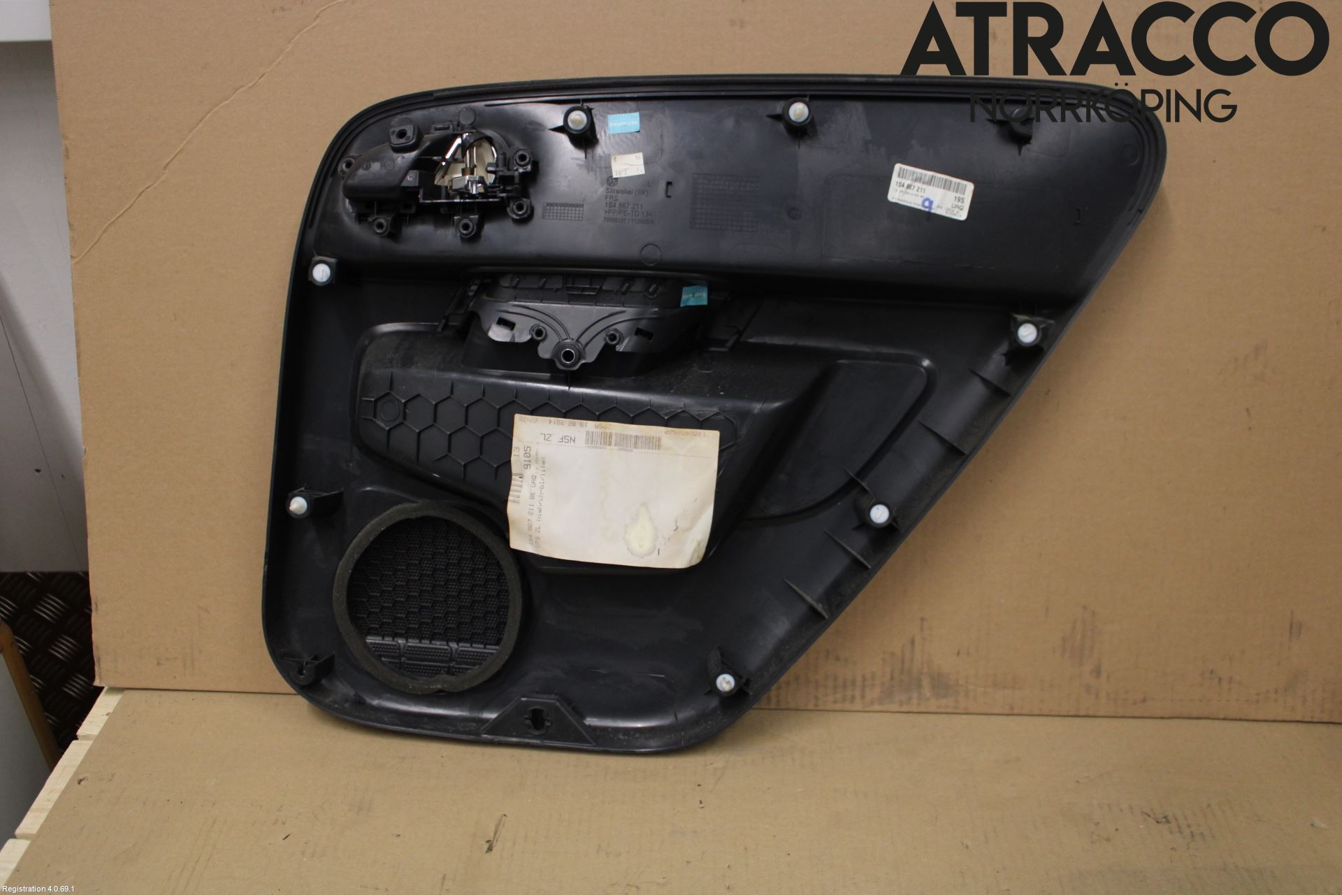 Volkswagen VW UP! / E-UP! Dörrklädsel Vä