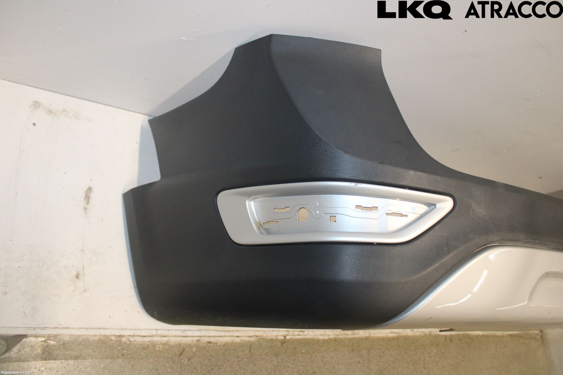 Volvo XC70 08-13 Stötfångarbeklädnad Bak