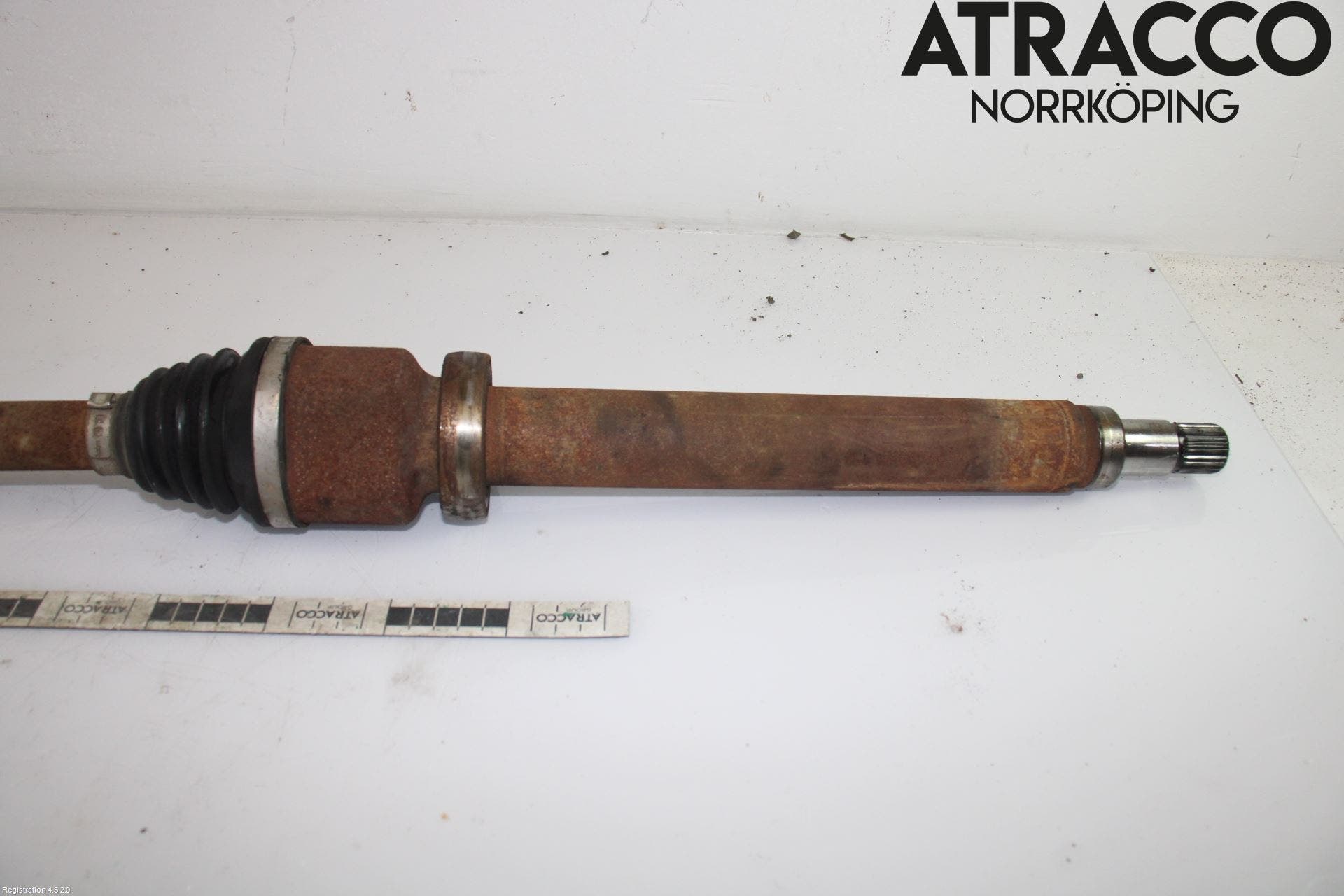 Ford FOCUS 15-18 Drivaxel Fram Höger