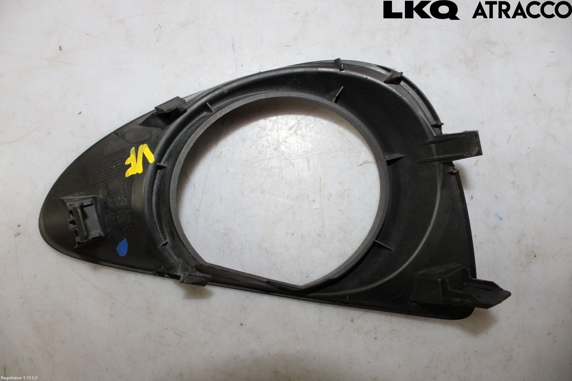 Toyota YARIS XP130 12-14 Dimljussarg Fram
