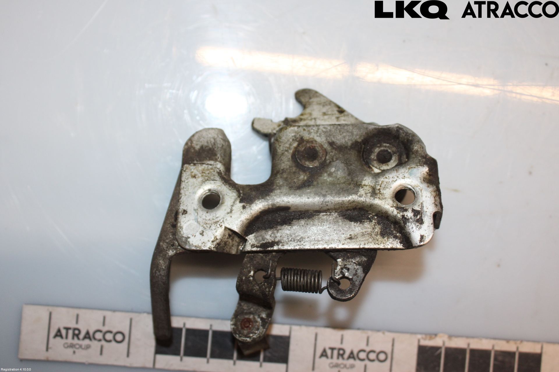 Volkswagen VW K70 Huvlås