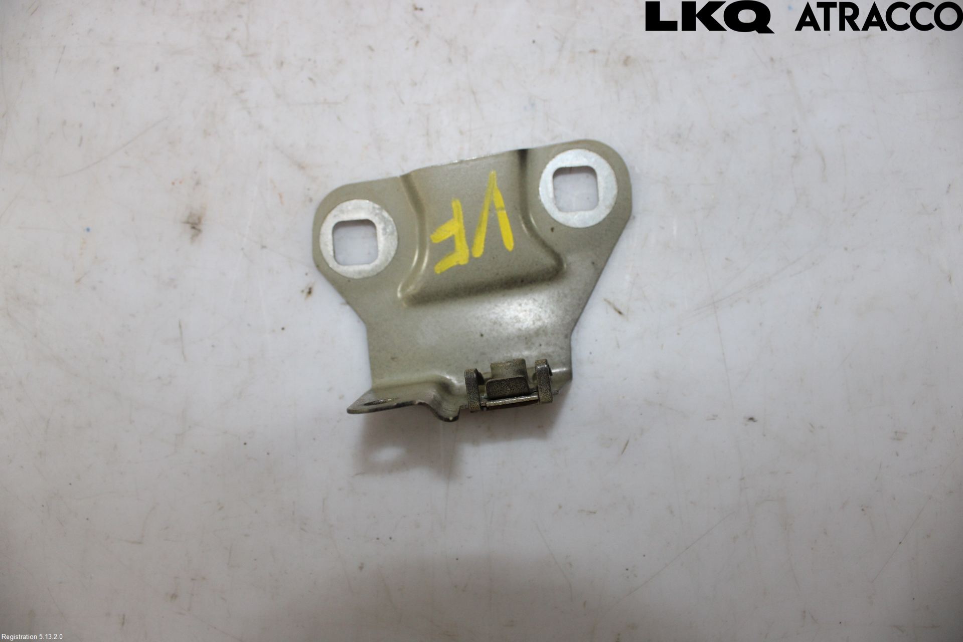 BMW 5 F10/F11/F18 09-17 Skärmfäste Fram Vä
