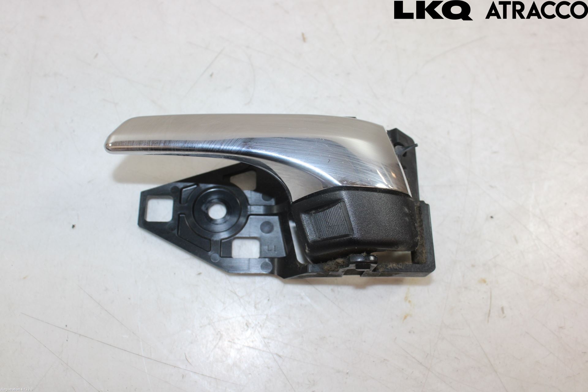 Toyota RAV4 13-18 Dörrhandtag Inre Vä