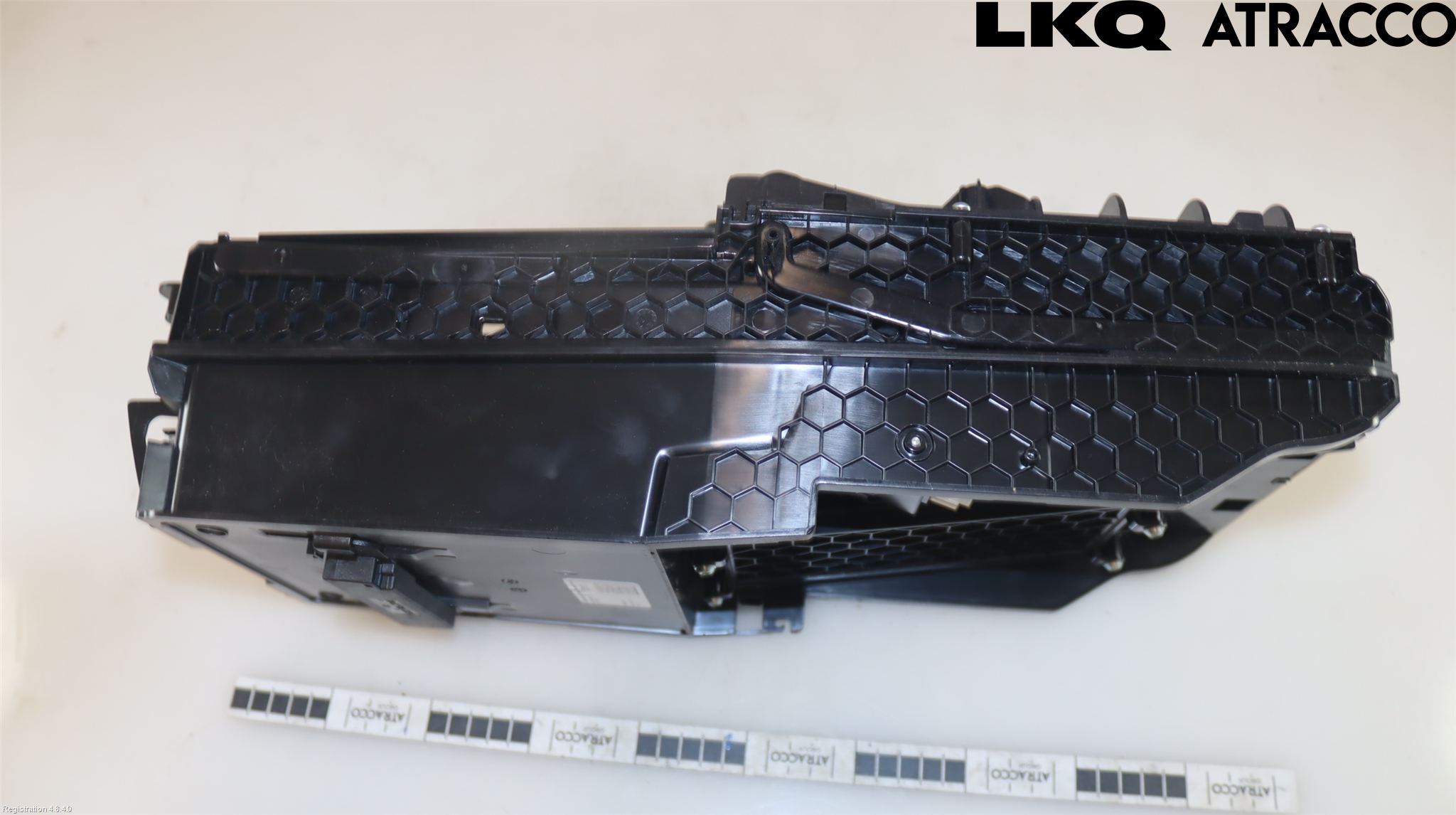 Mercedes-Benz MB C-KLASS (W206) 21- Instrumentbräda Förvaringsfack