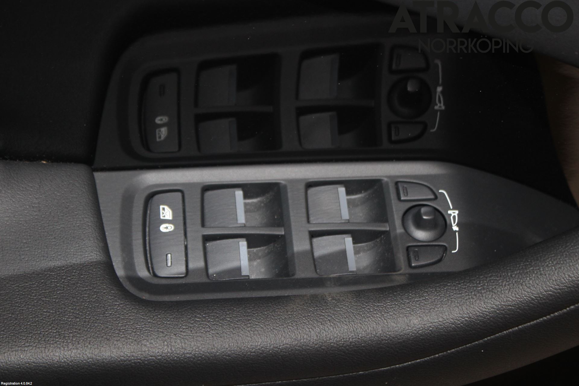 Jaguar I-PACE 18- Dörrklädsel Vä