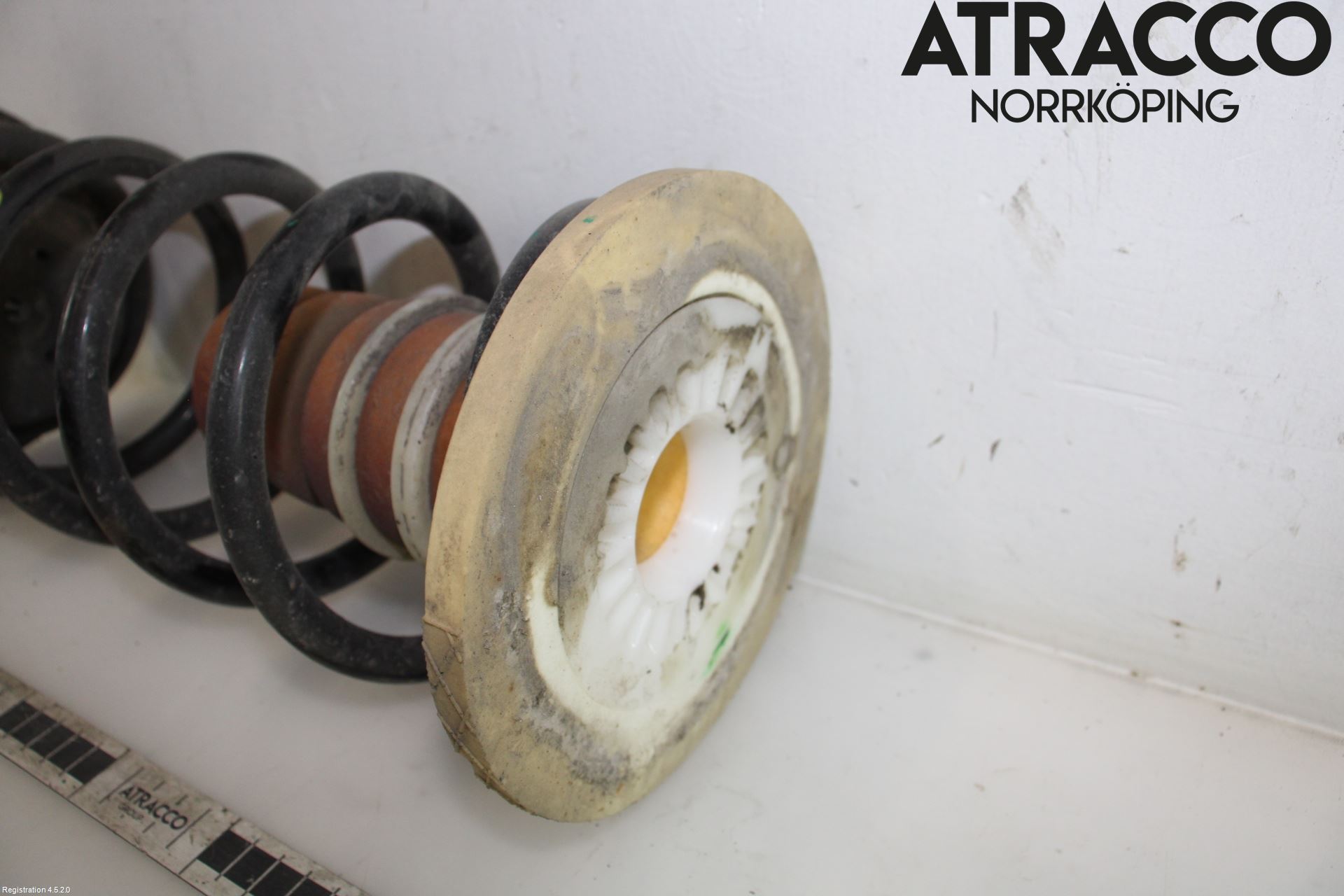 Volkswagen VW CADDY 21- Fjäder Bak