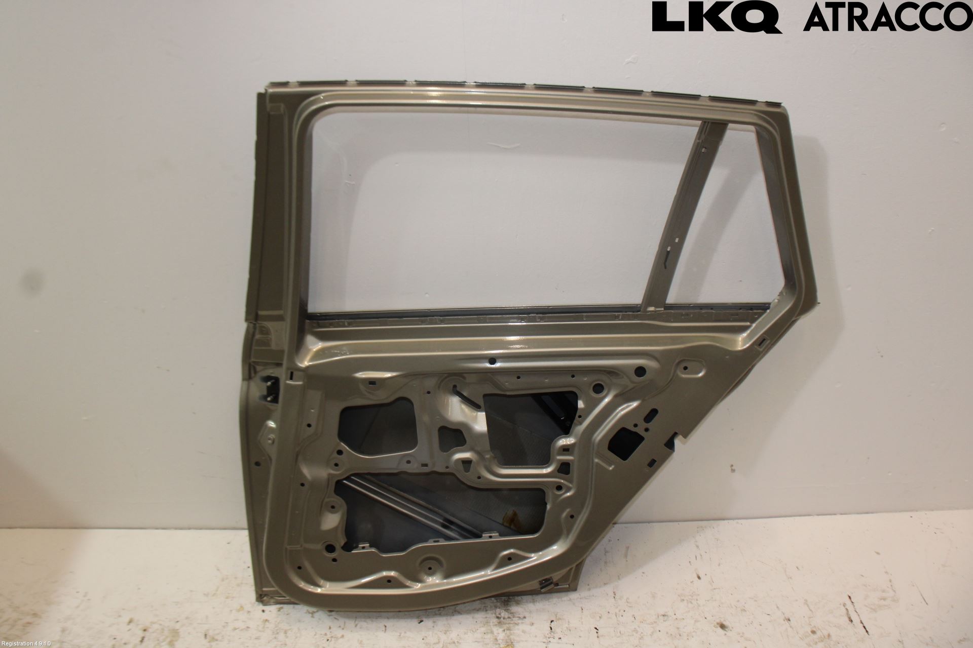 BMW 3 E90/91 SED/TOU 05-12 Dörr Bak Höger