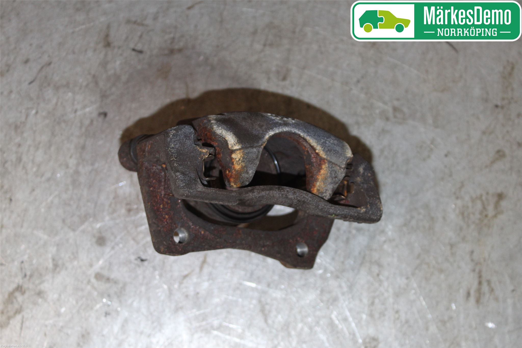 Renault CLIO III  06-09 Bromsok Fram Höger