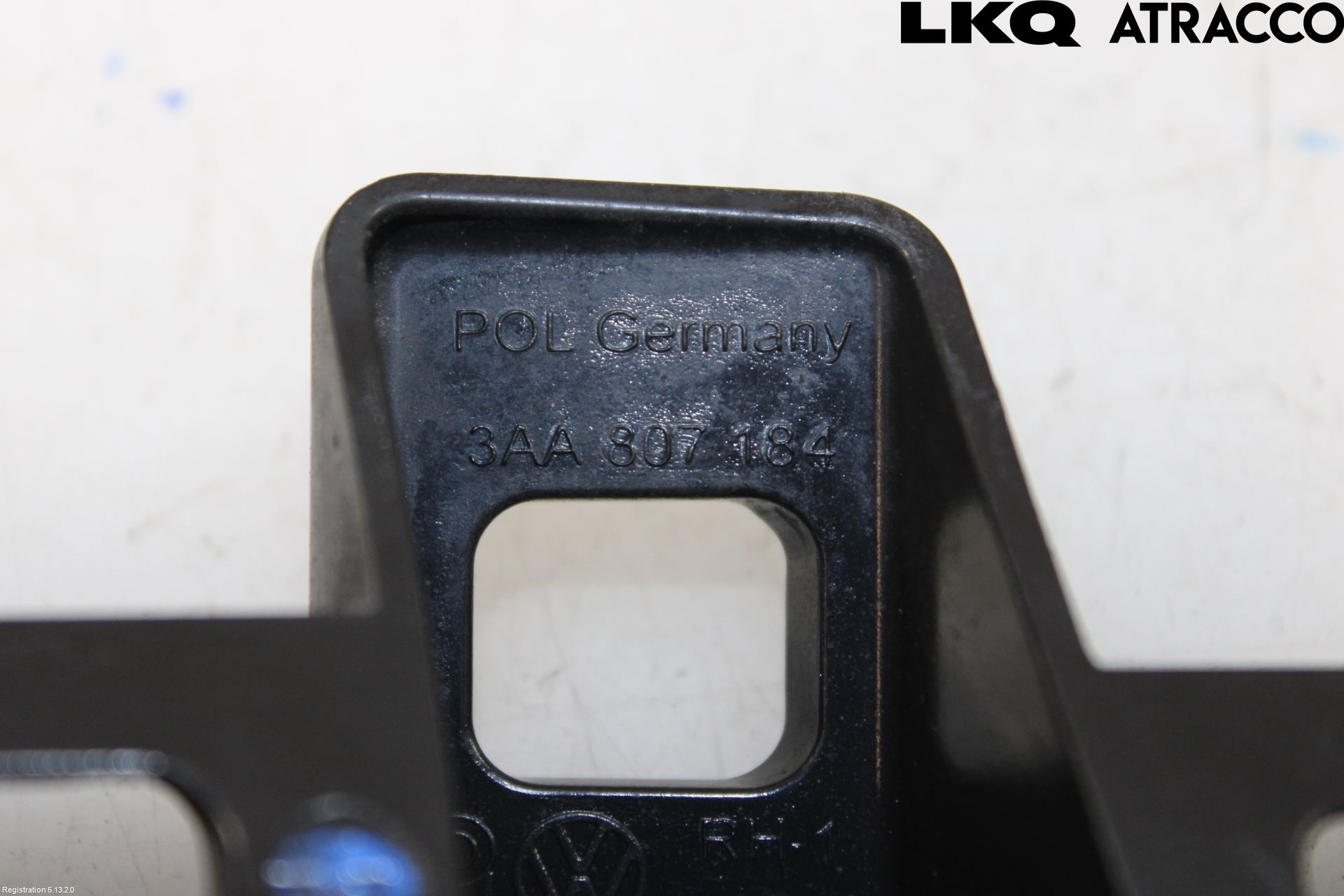 Volkswagen VW PASSAT 11-14 Stötfångarfäste Fram Hö