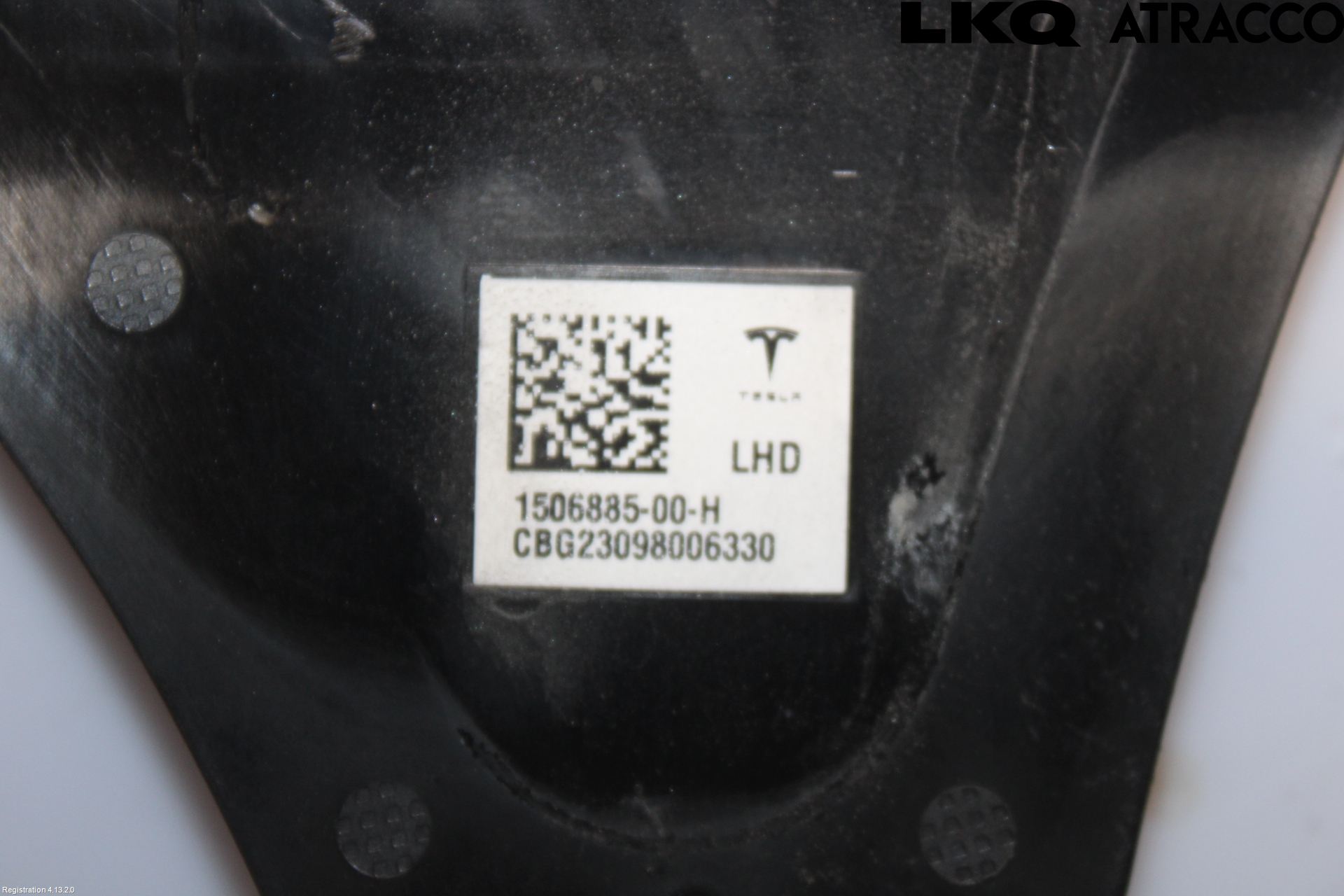 Tesla MODEL Y 21- Dörr Dekorlist Fram Vä