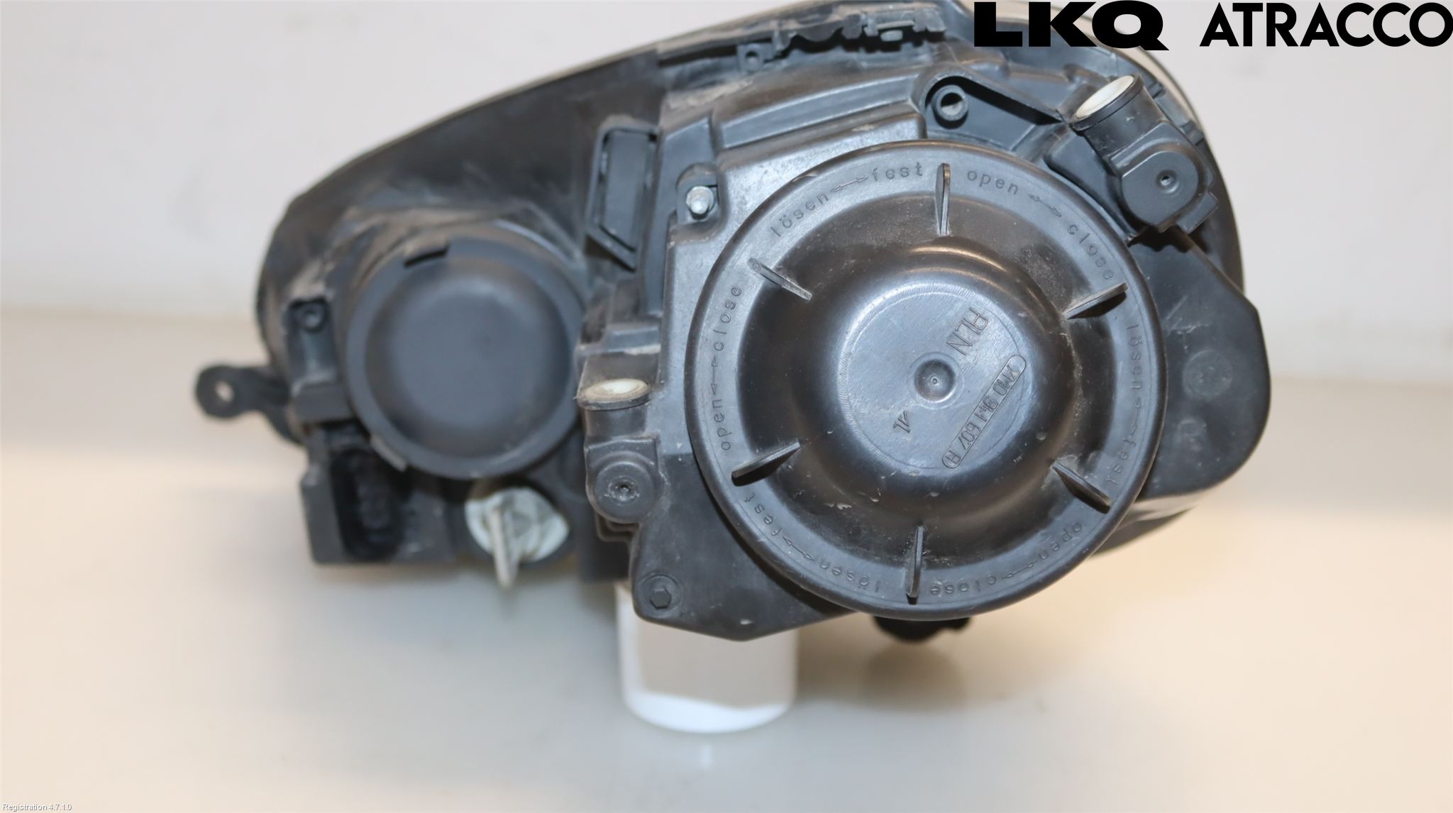 Volkswagen VW GOLF V 04-09 Strålkastare Höger