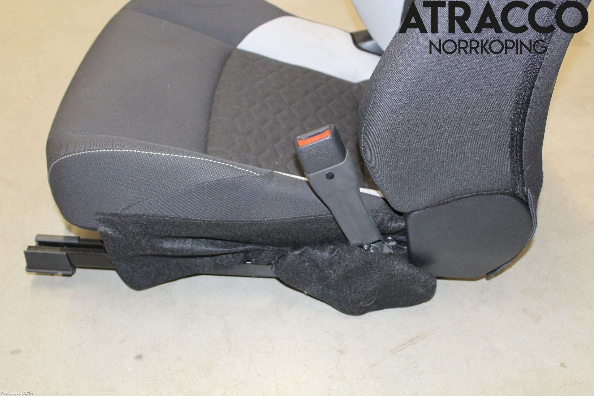 Toyota COROLLA 19- Inredning Stol Fram Vä