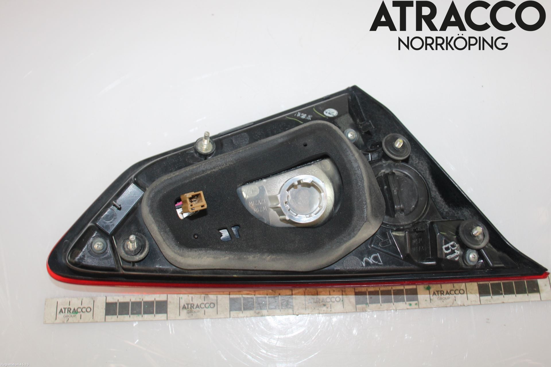 Nissan PULSAR Bakljus Lucka Hö