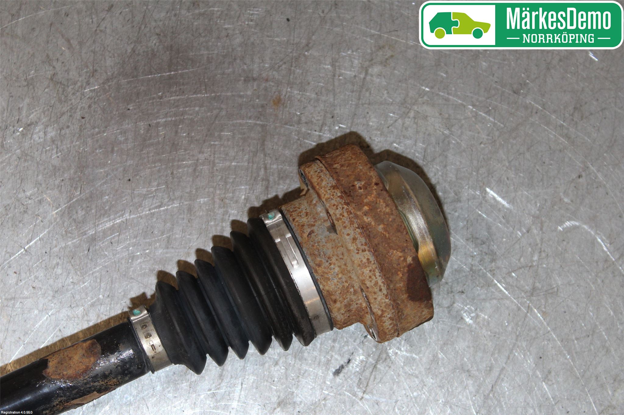 Audi A4/S4 08-11 Drivaxel Bak Höger