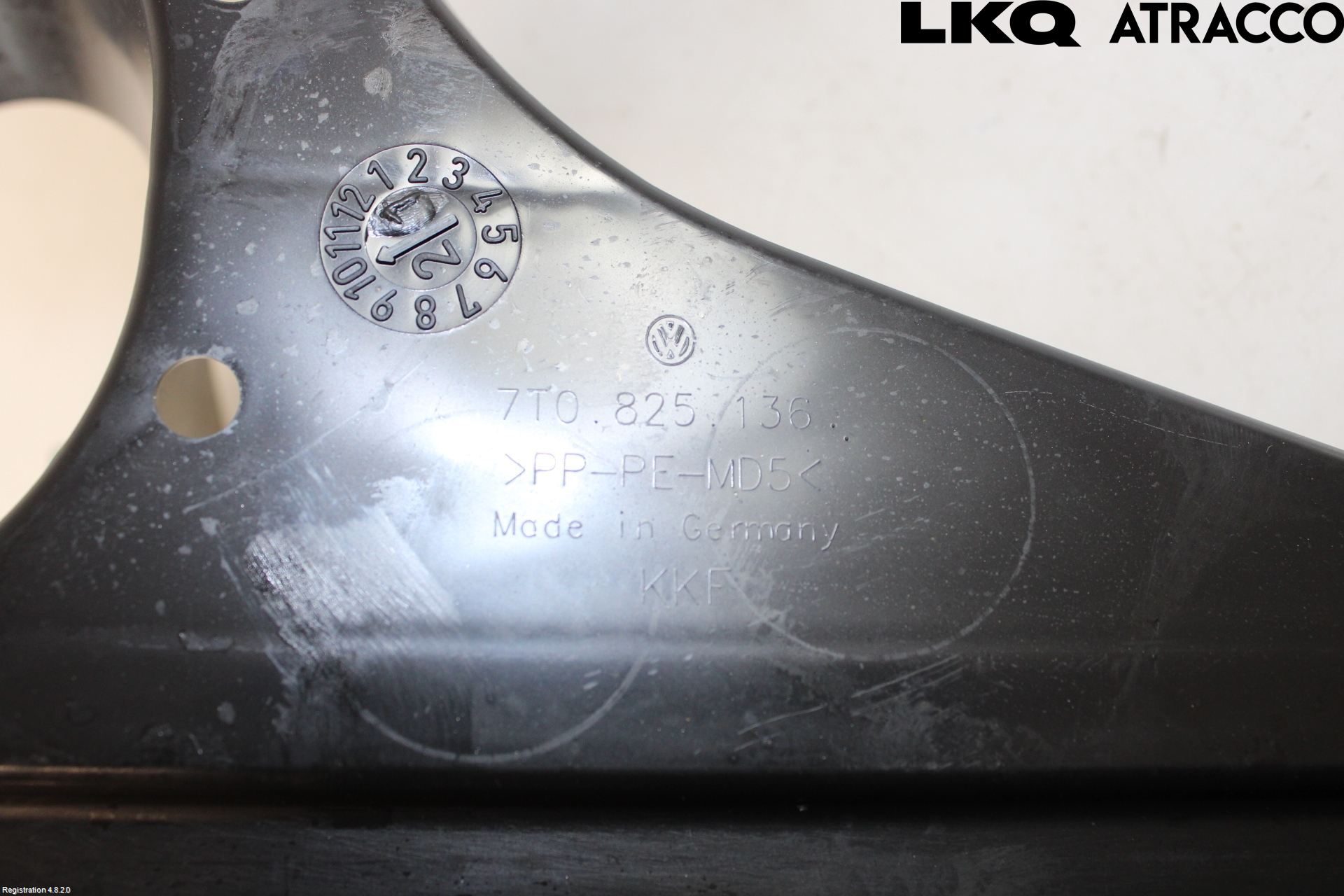 Volkswagen VW TRANSP/CARAVELLE (T7) 22-24 Hasplåt Plåt-Plast