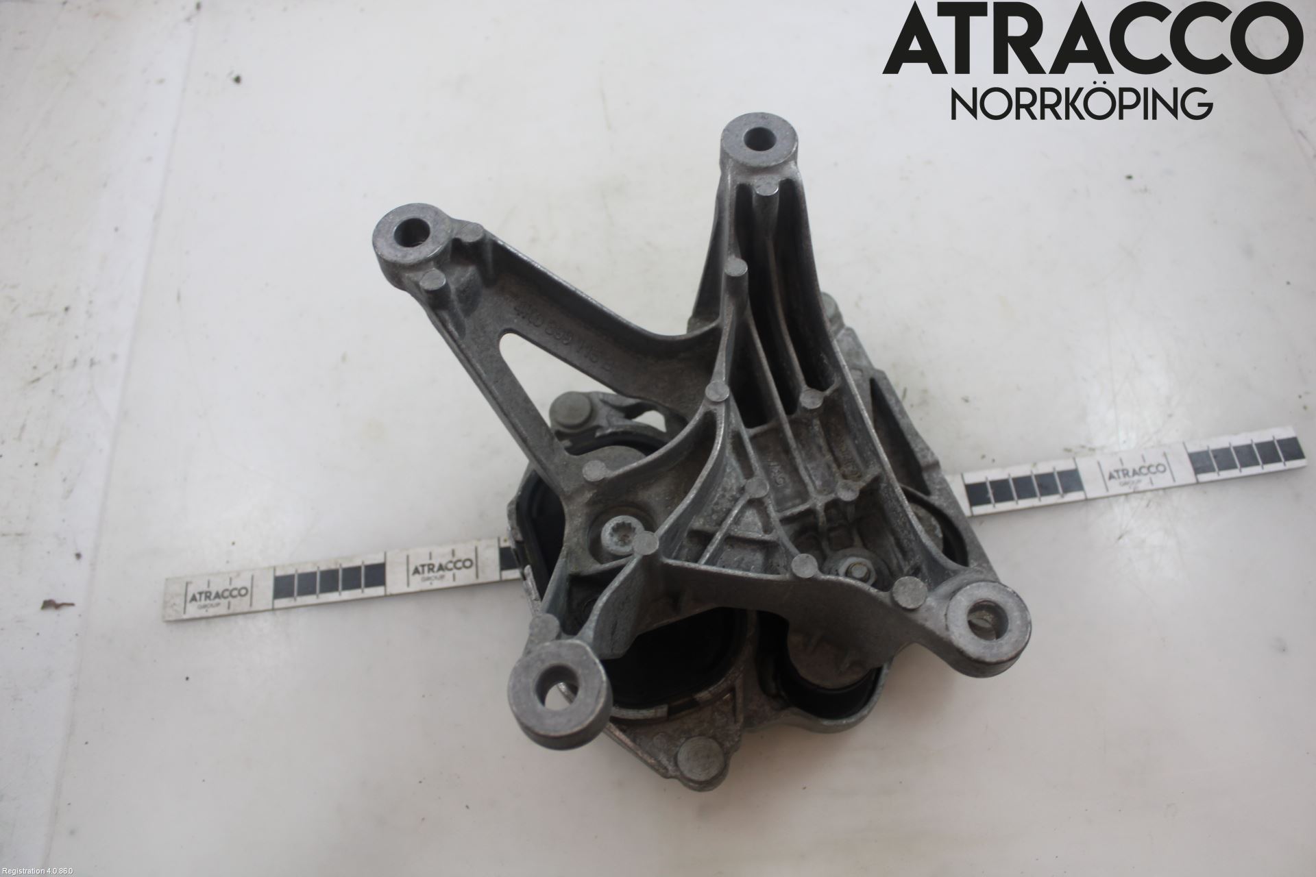 Audi A6 F2/C8 19- Växellådskudde