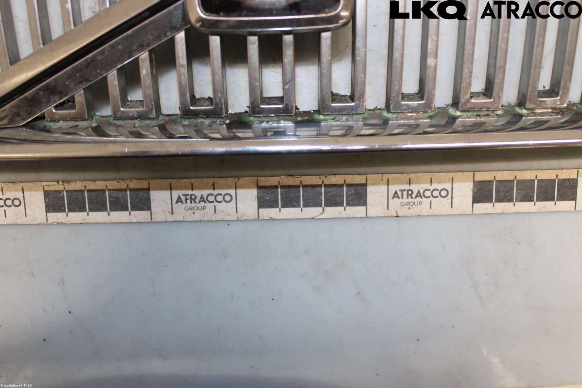 Volvo V50 04-07 Grill Komp